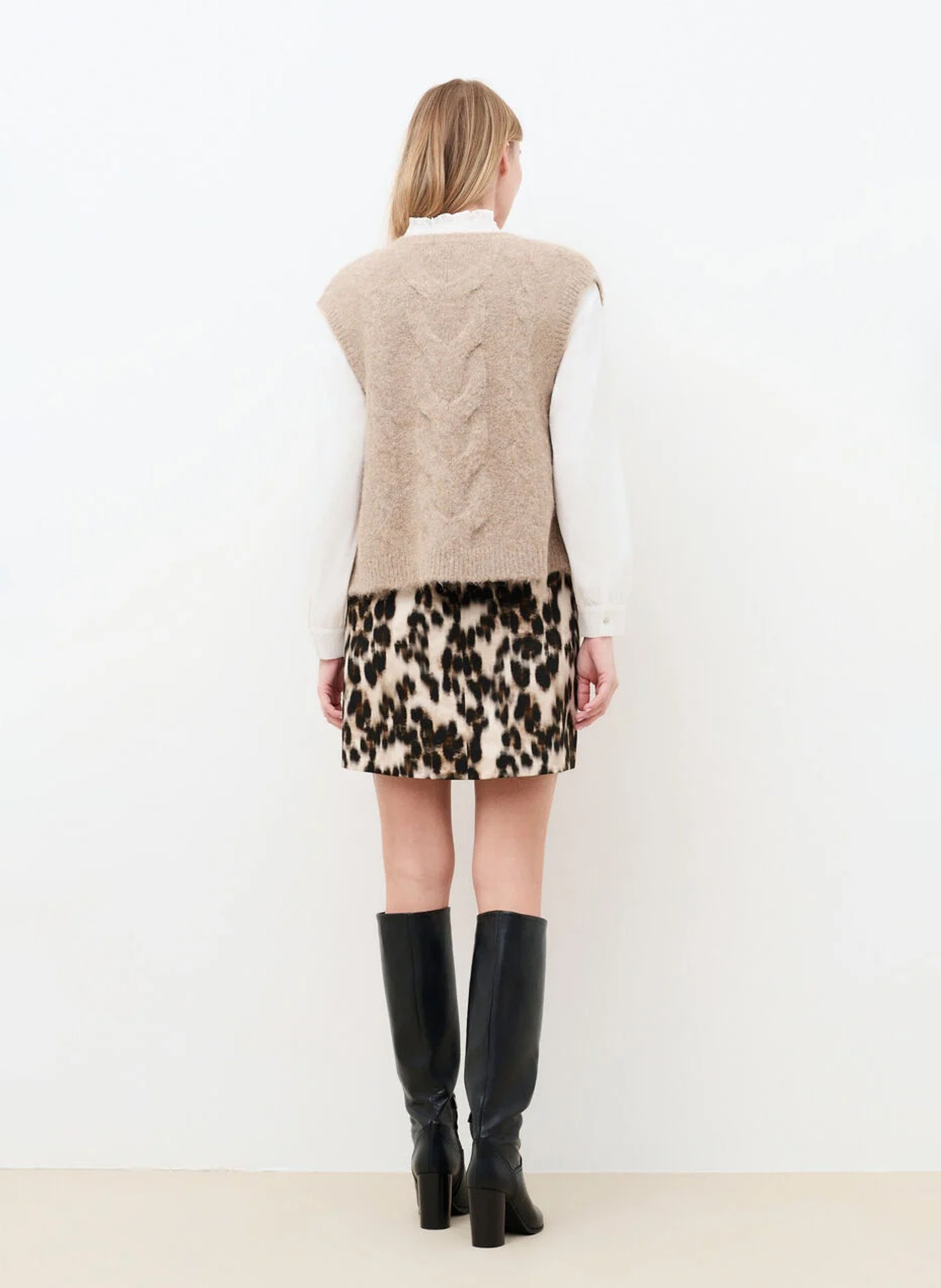 Gilet col rond en laine mélangée CAROLL Marron