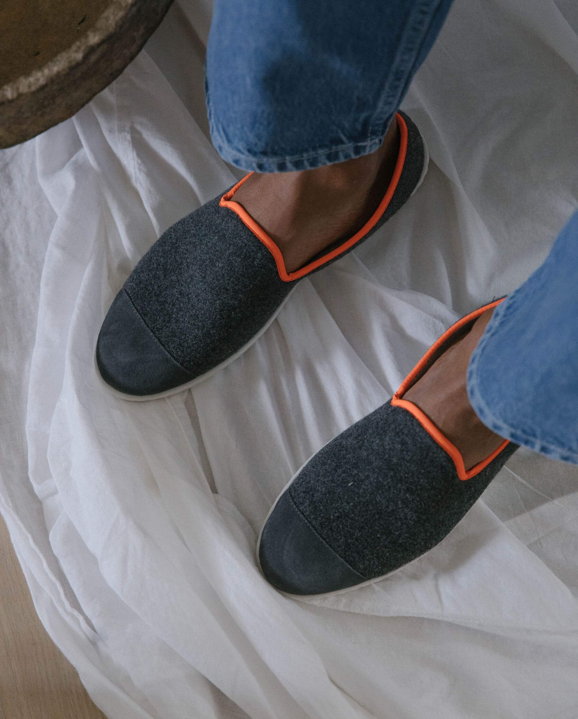 Men's wool slipper, gray and neon orange ANGARDE Grey