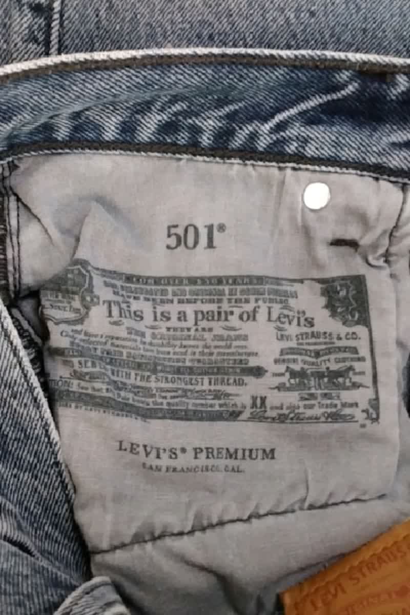 - Straight-leg jeans
- 5 pockets
- Straight cut
- Faded effect LEVI'S - Seconde main Blue