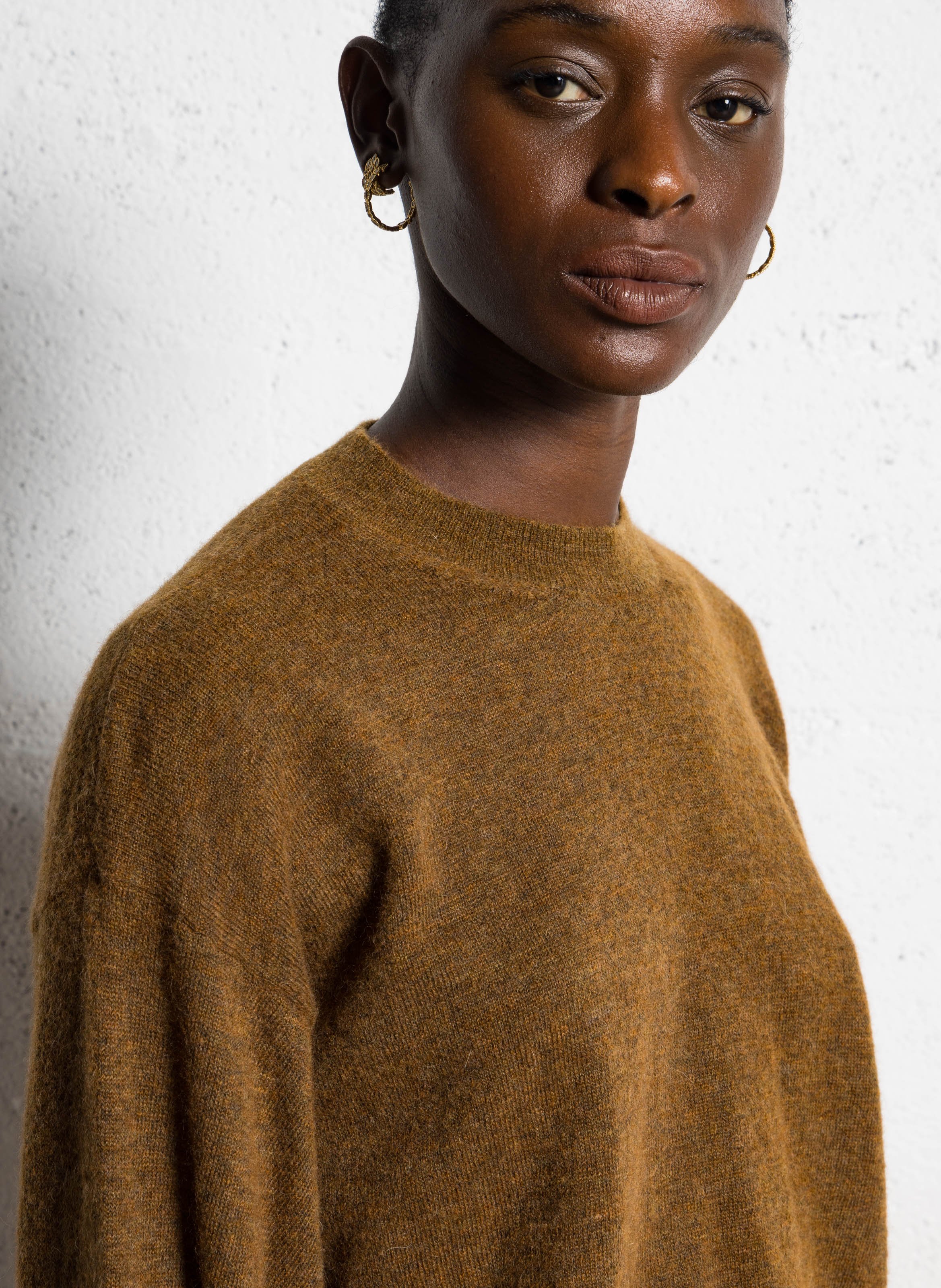 Pull ample uni en laine mélangée POMANDERE Marron