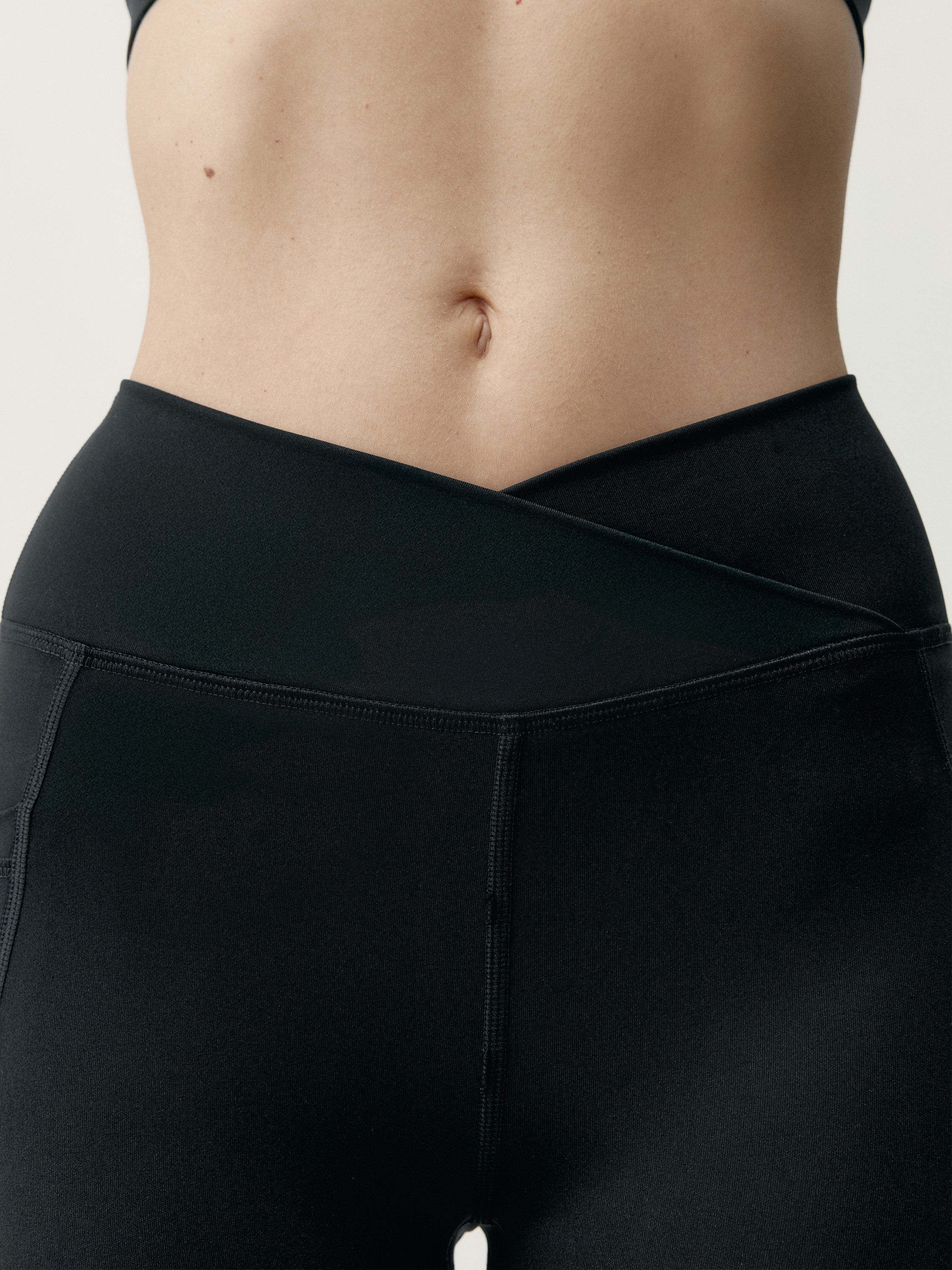 Performance 7/8 sports leggings BORN Black
