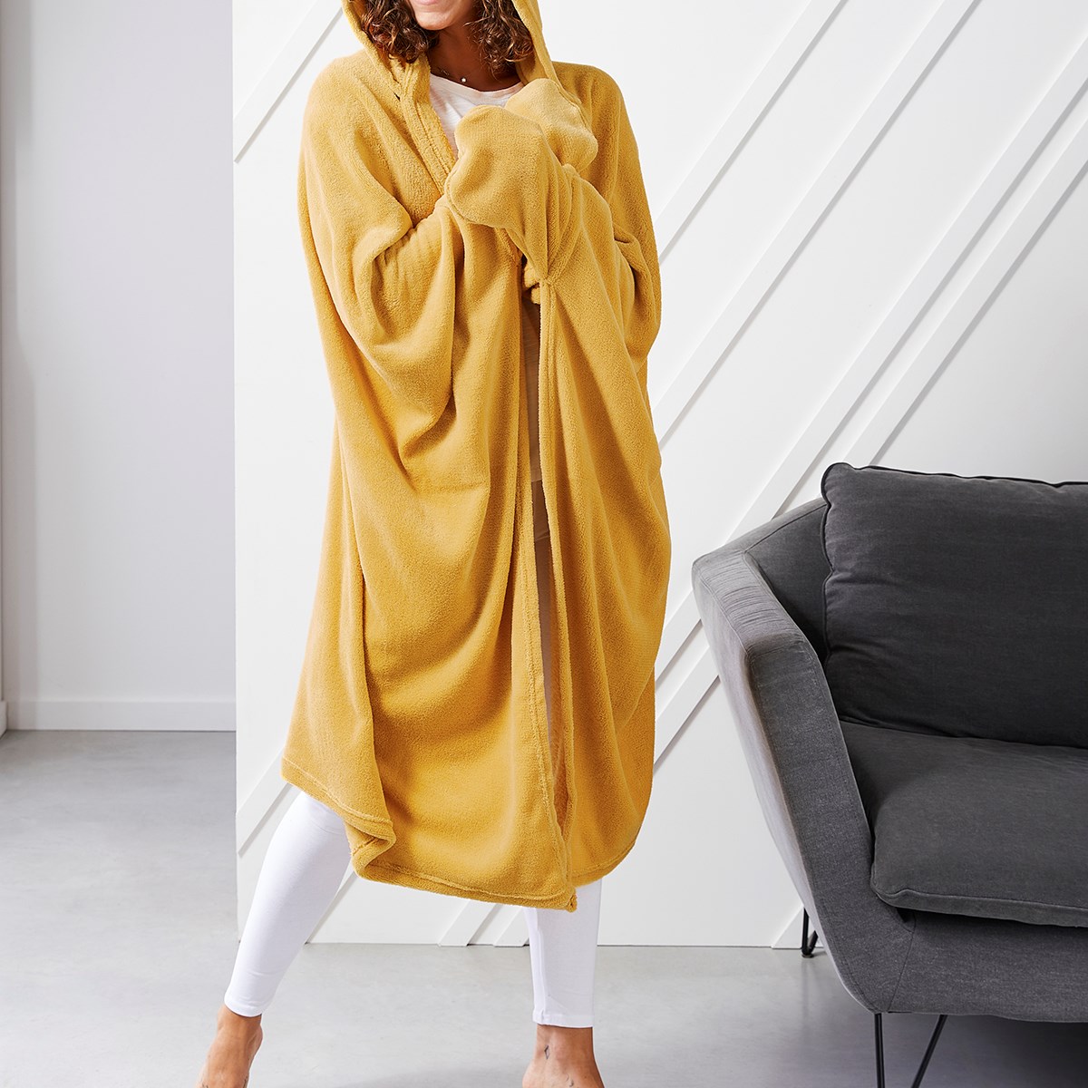 Plain hooded throw TODAY LINGE DE MAISON Yellow