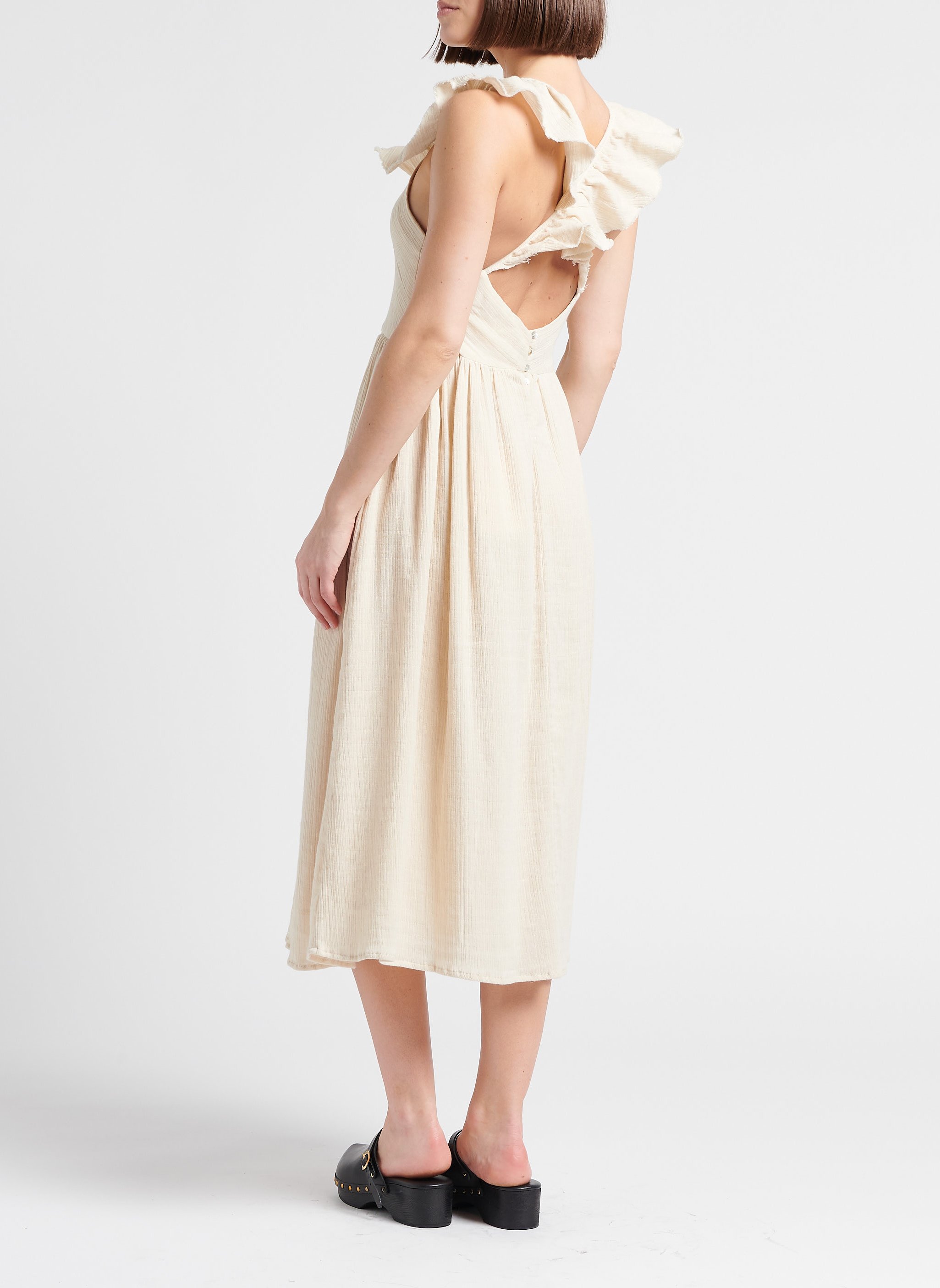 Halflange, katoenen jurk met ronde hals BELLEPIECE Beige