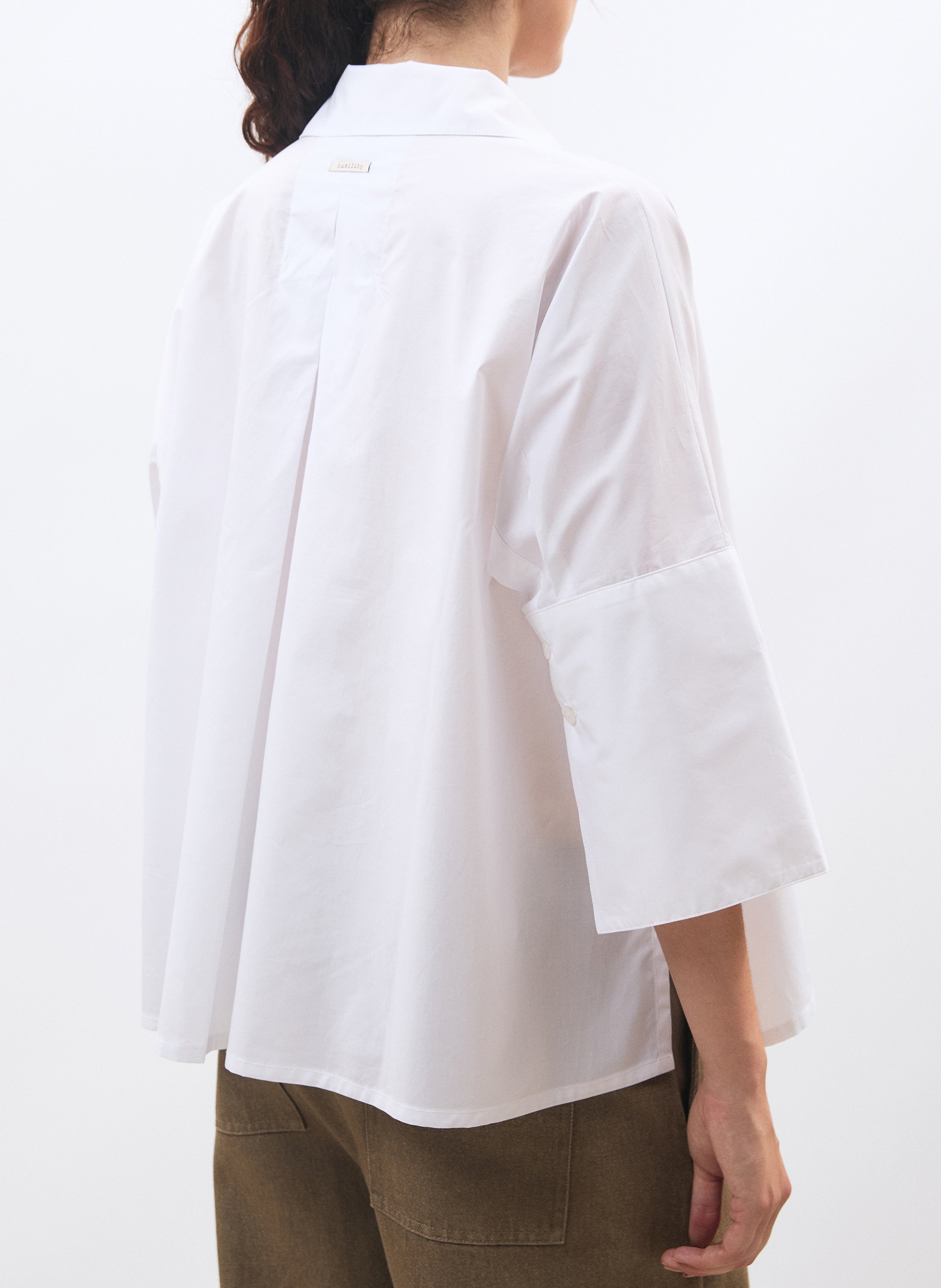 Loose-fitting cotton shirt with pattern HUMILITY White