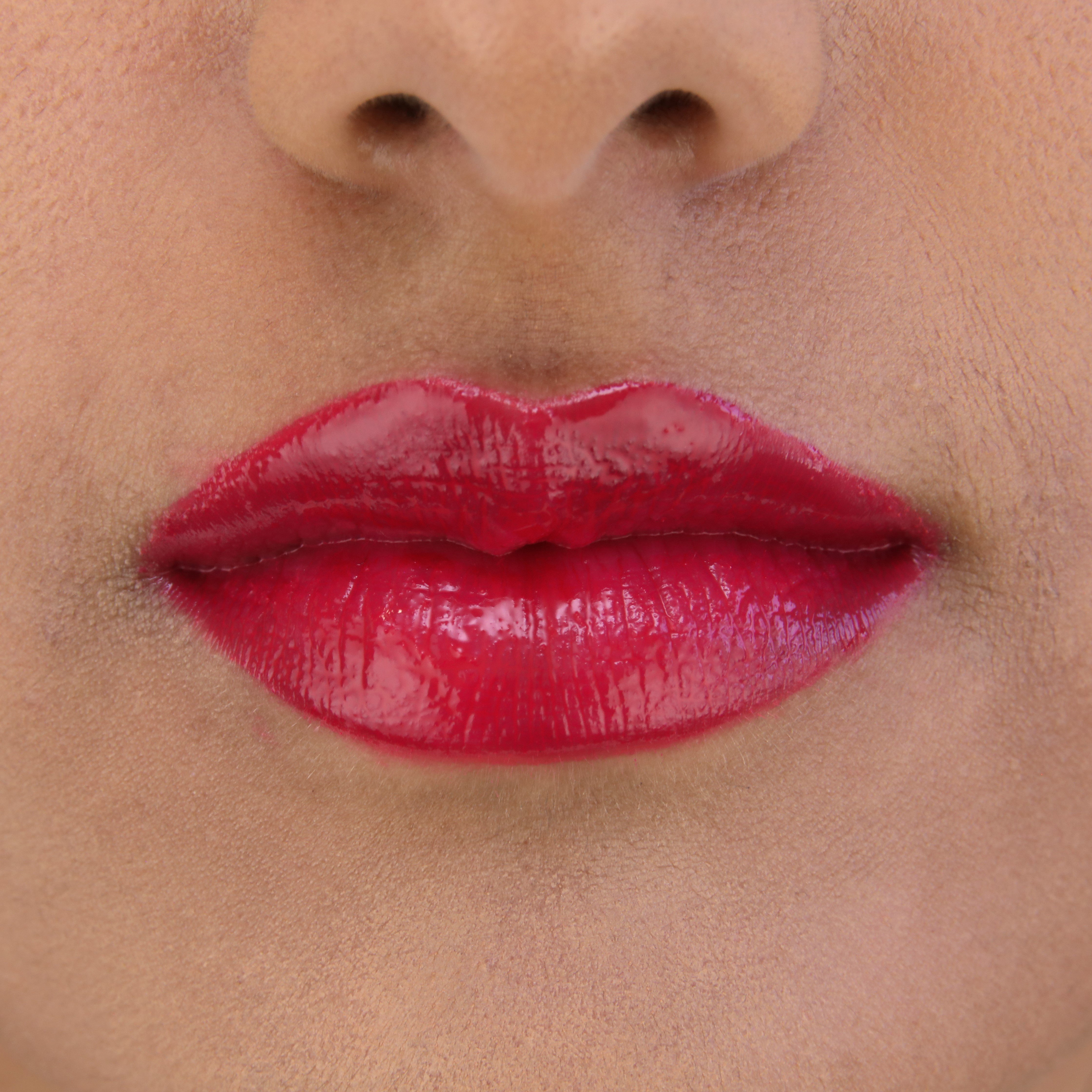 Gloss naturel & vegan ALL TIGERS 801 rouge framboise glossy "live with passion"