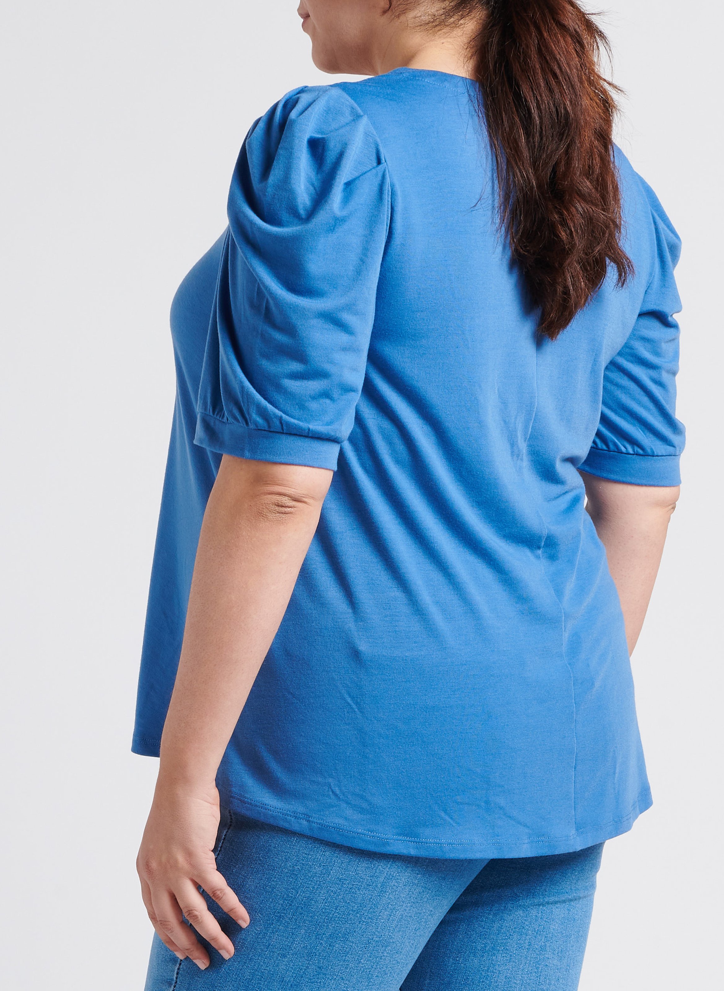 Weit geschnittenes Top mit V-Ausschnitt EVOKED Blau