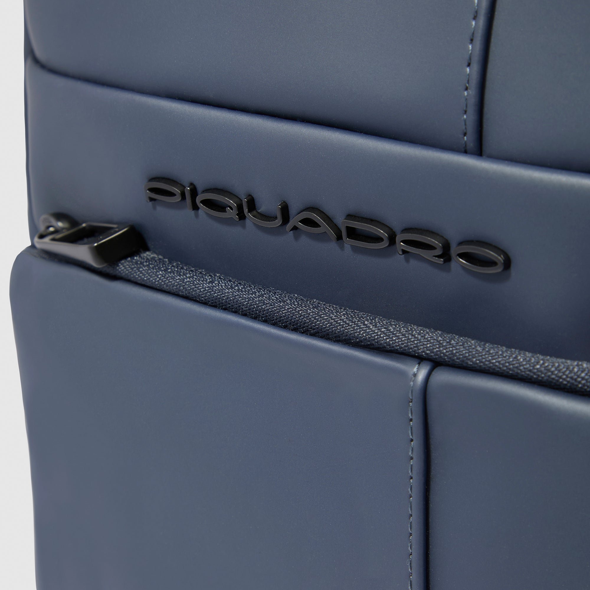 Men's iPad® bag in water-repellent rubber-effect canvas with RFID protection Green