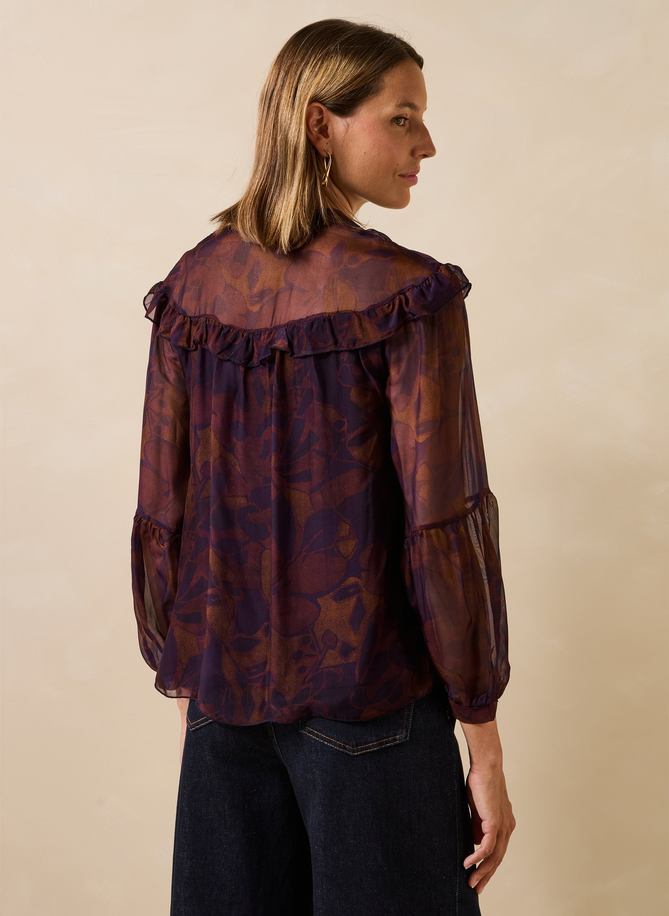 Blouse met Tunesische kraag, bedrukt met volants. LA FEE MARABOUTEE Veelkleurig