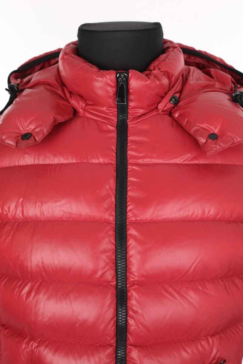 Lightweight quilted padded jacket with high neck MONCLER - Seconde Main Red
