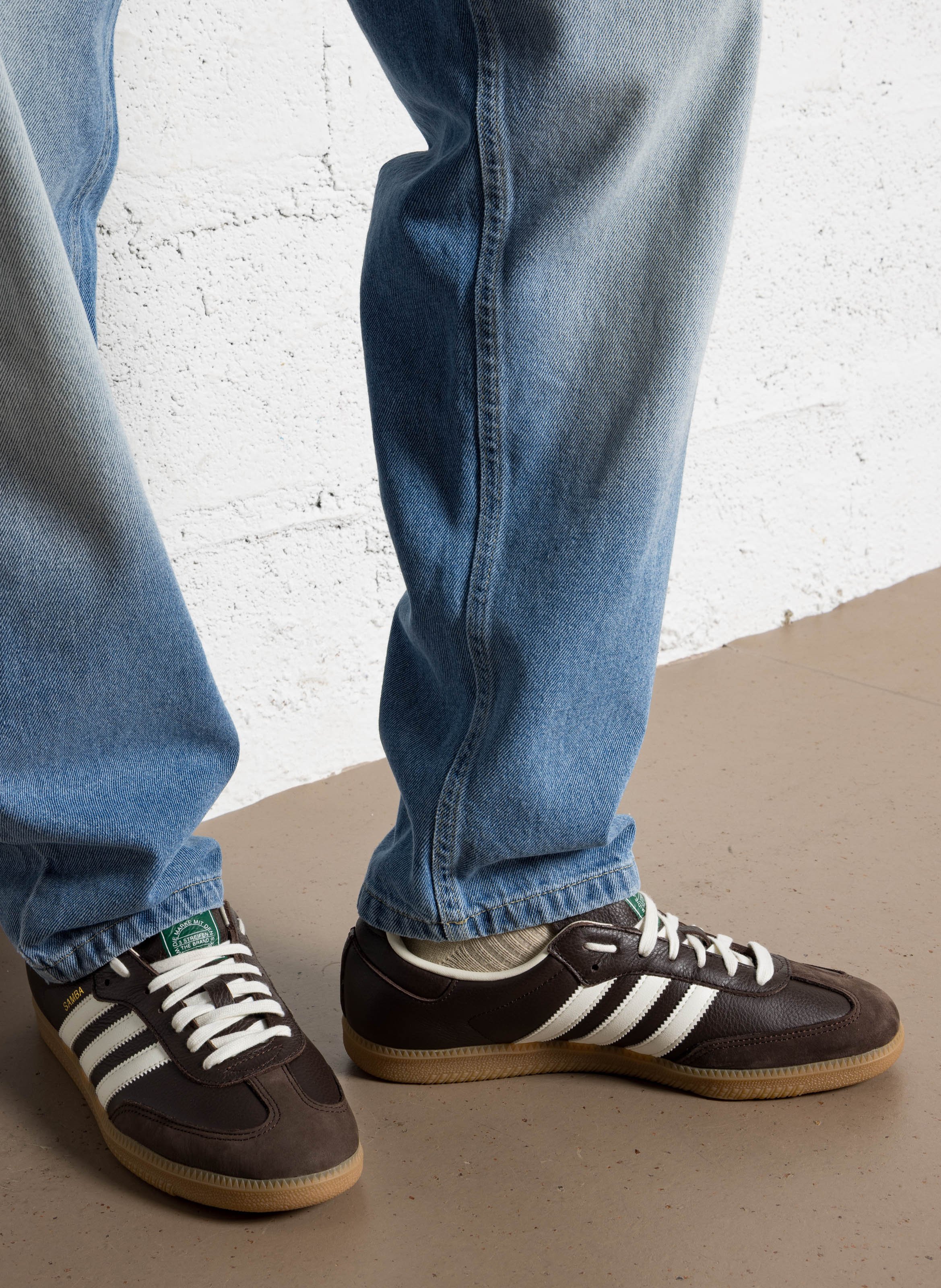 Baskets basses en cuir ADIDAS Marron