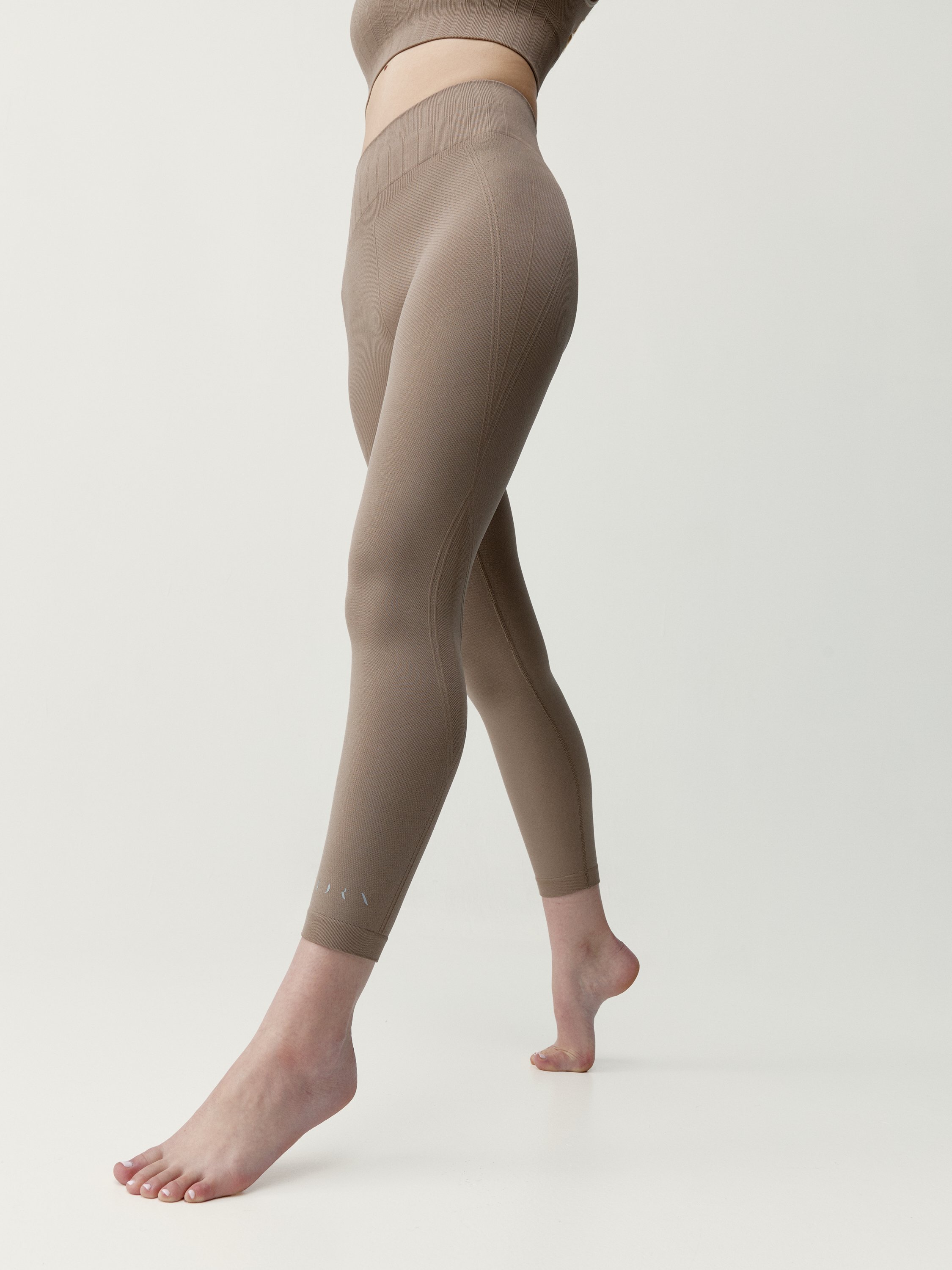 Seamless leggings BORN