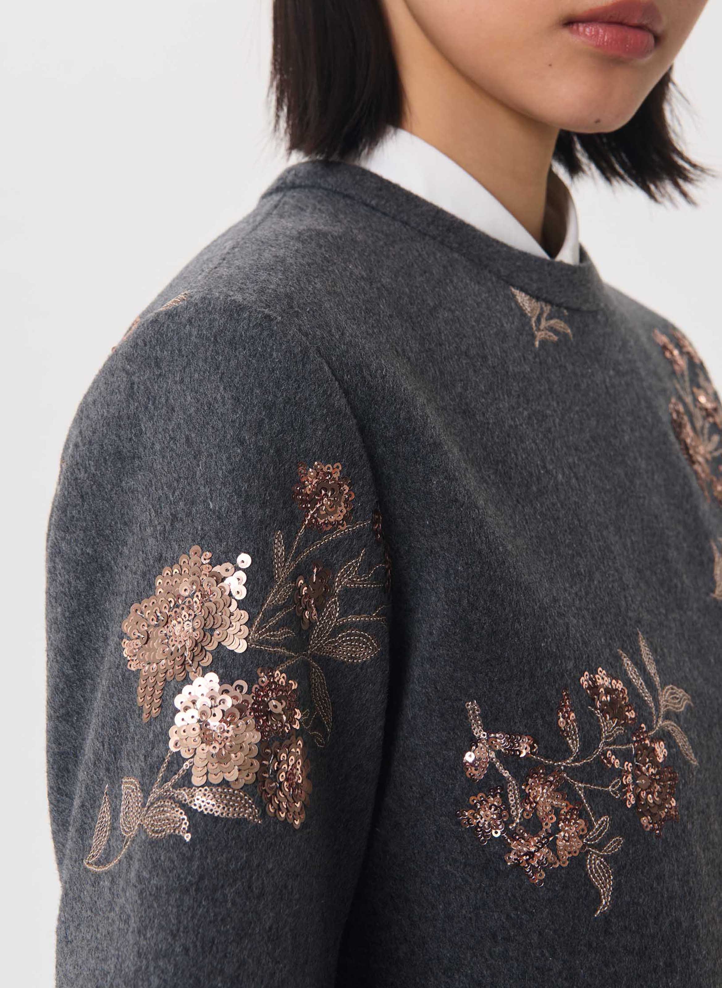 Short-sleeved top with embroidery TARA JARMON Grey