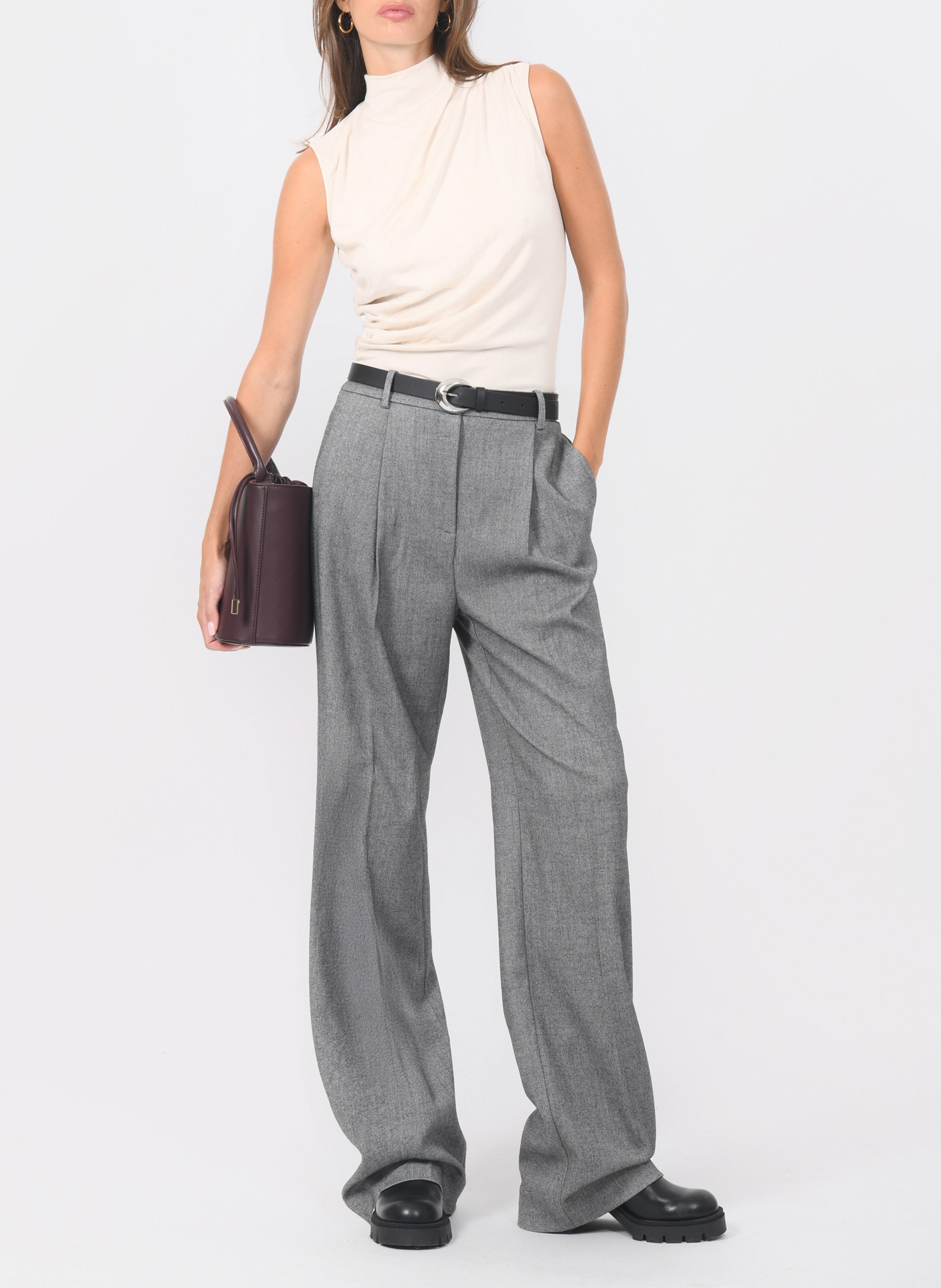 Aansluitende top KOOKAI Beige