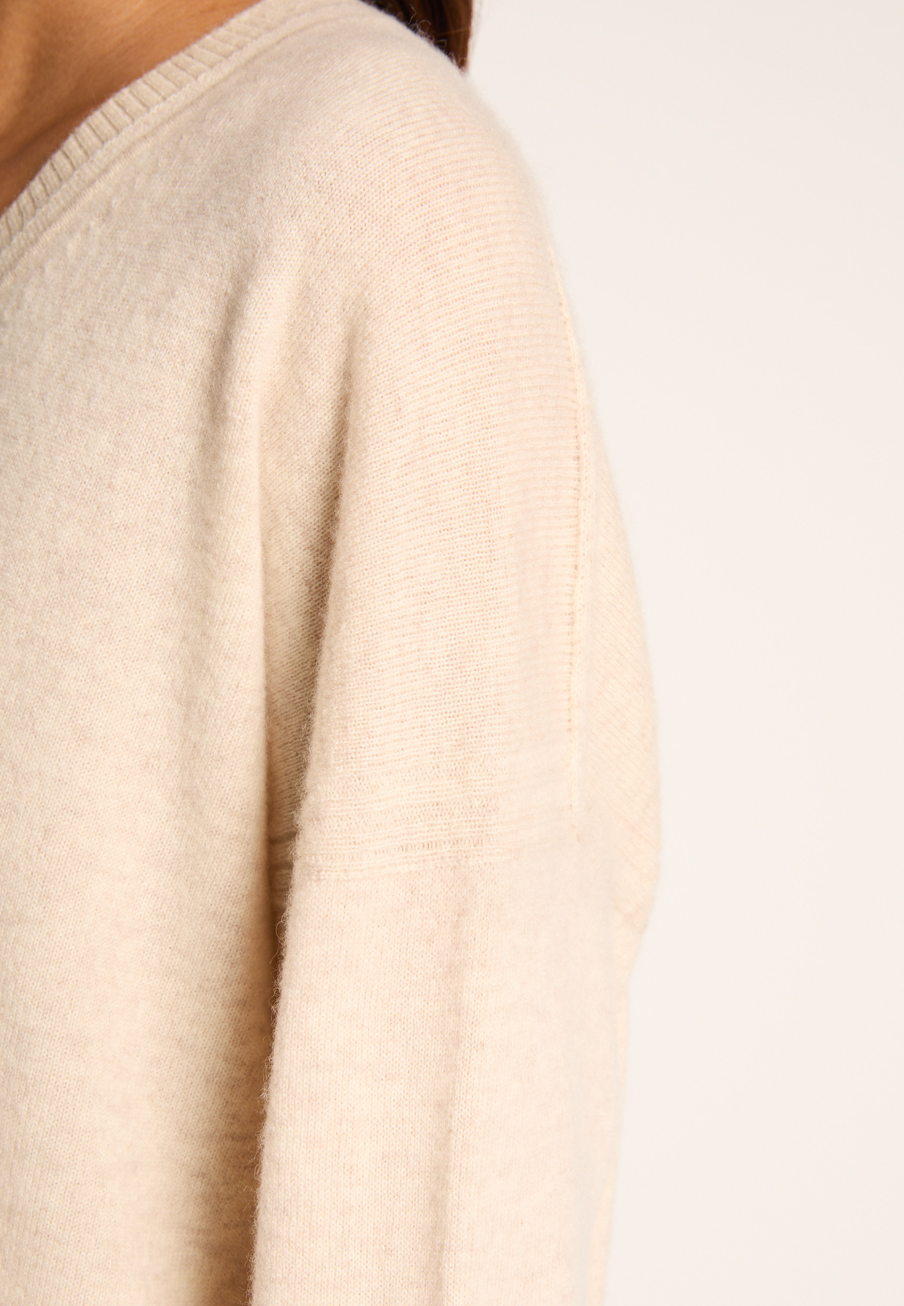 Cashmere V-neck dress MAISON MONTAGUT Beige