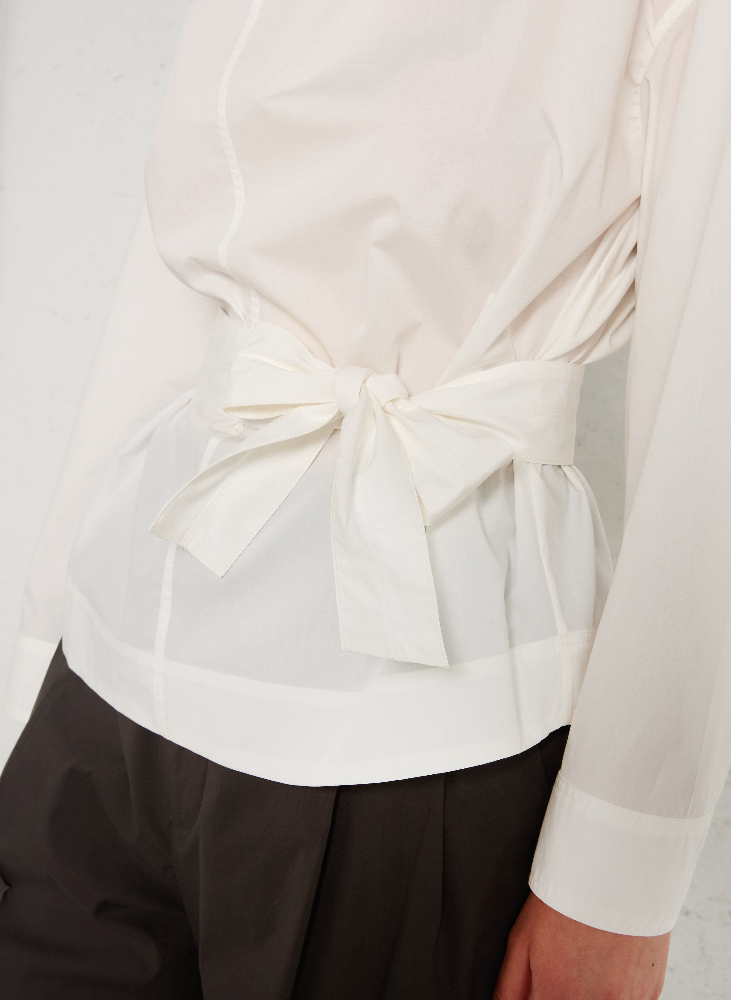 Weite Bluse mit Stehkragen aus Bio-Baumwolle SOEUR Beige