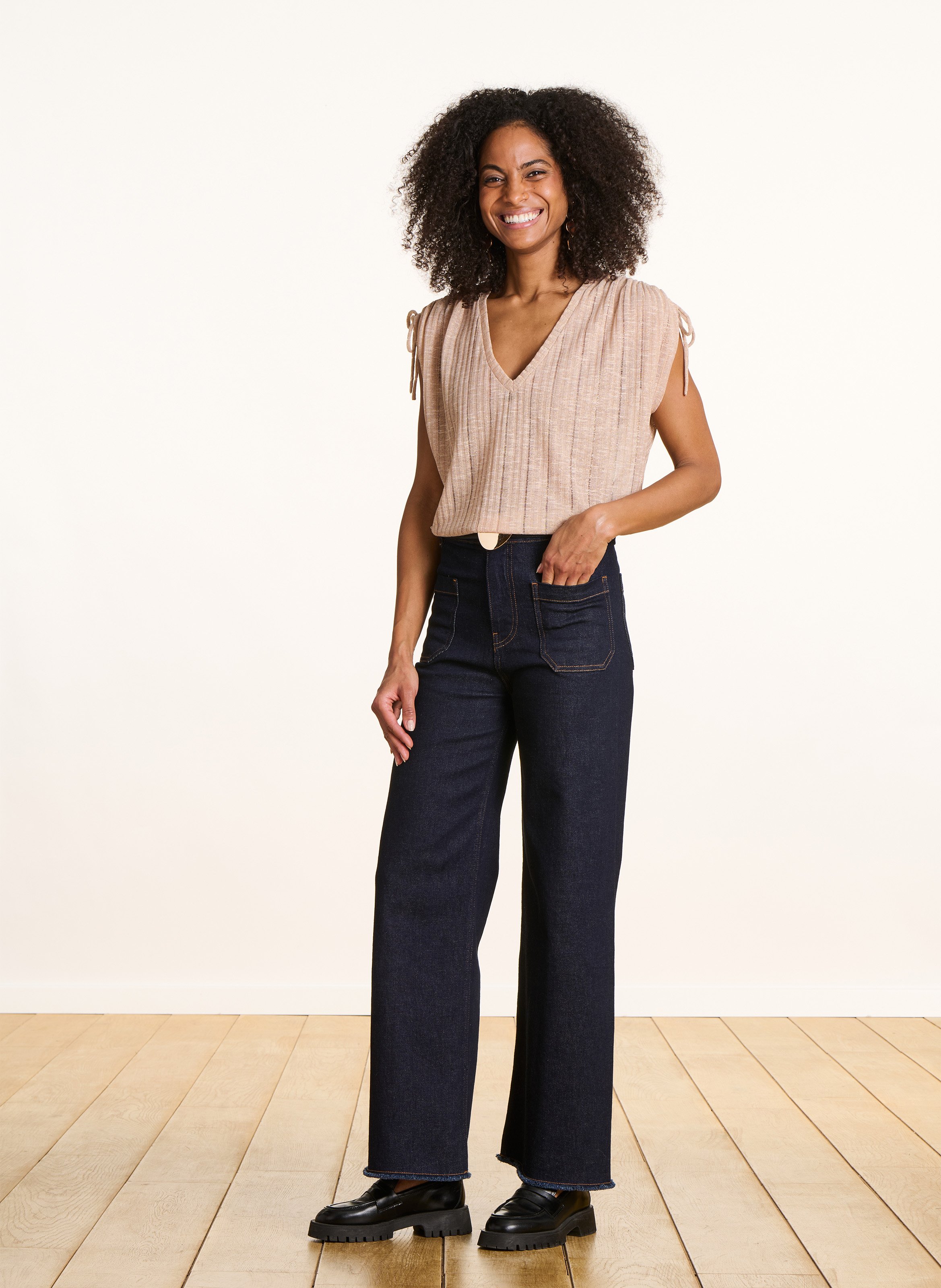 Oversized V-neck shiny top LA FEE MARABOUTEE Yellow