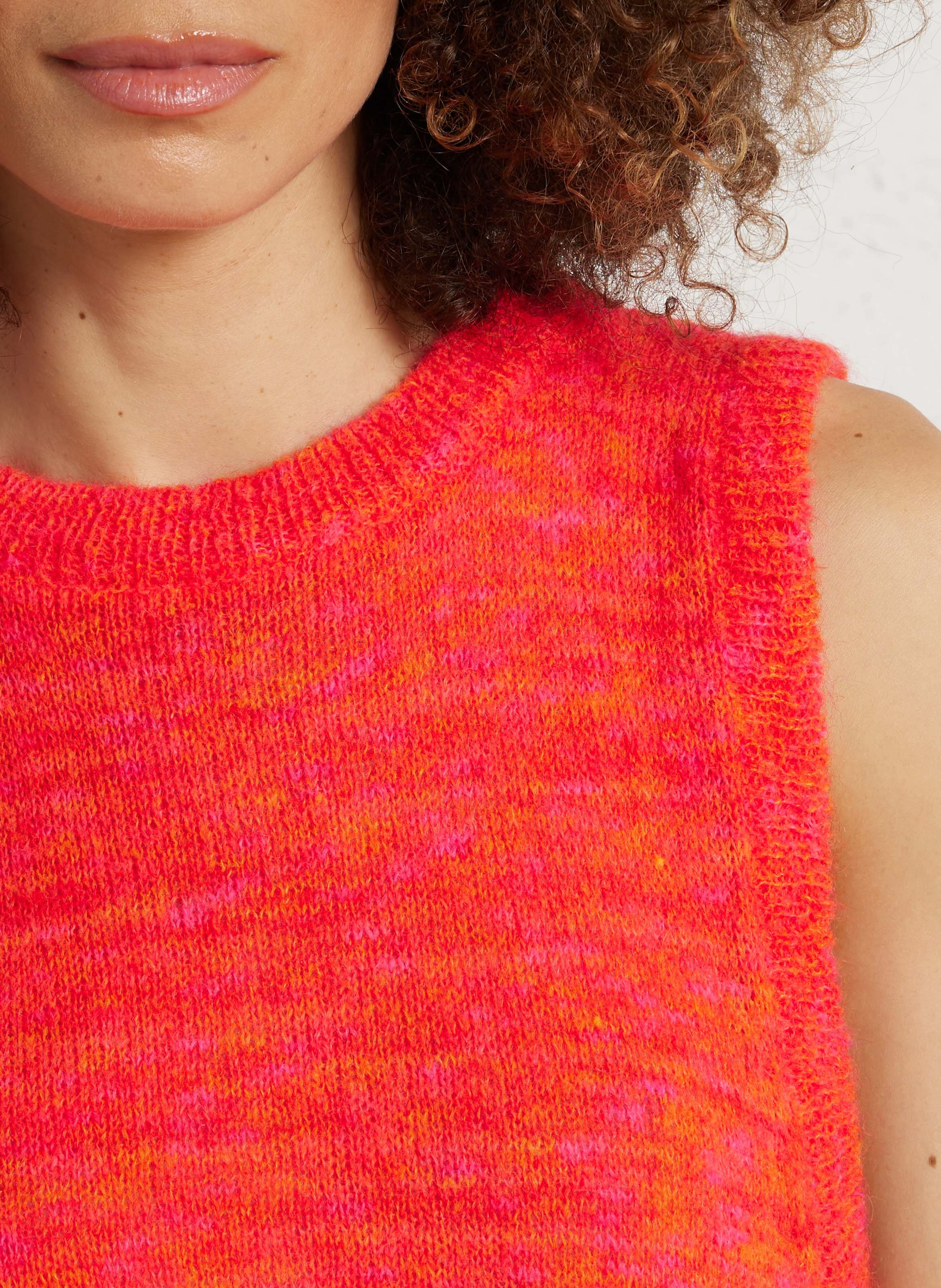 Mouwloze ronde hals trui in gemêleerd breisel Roze