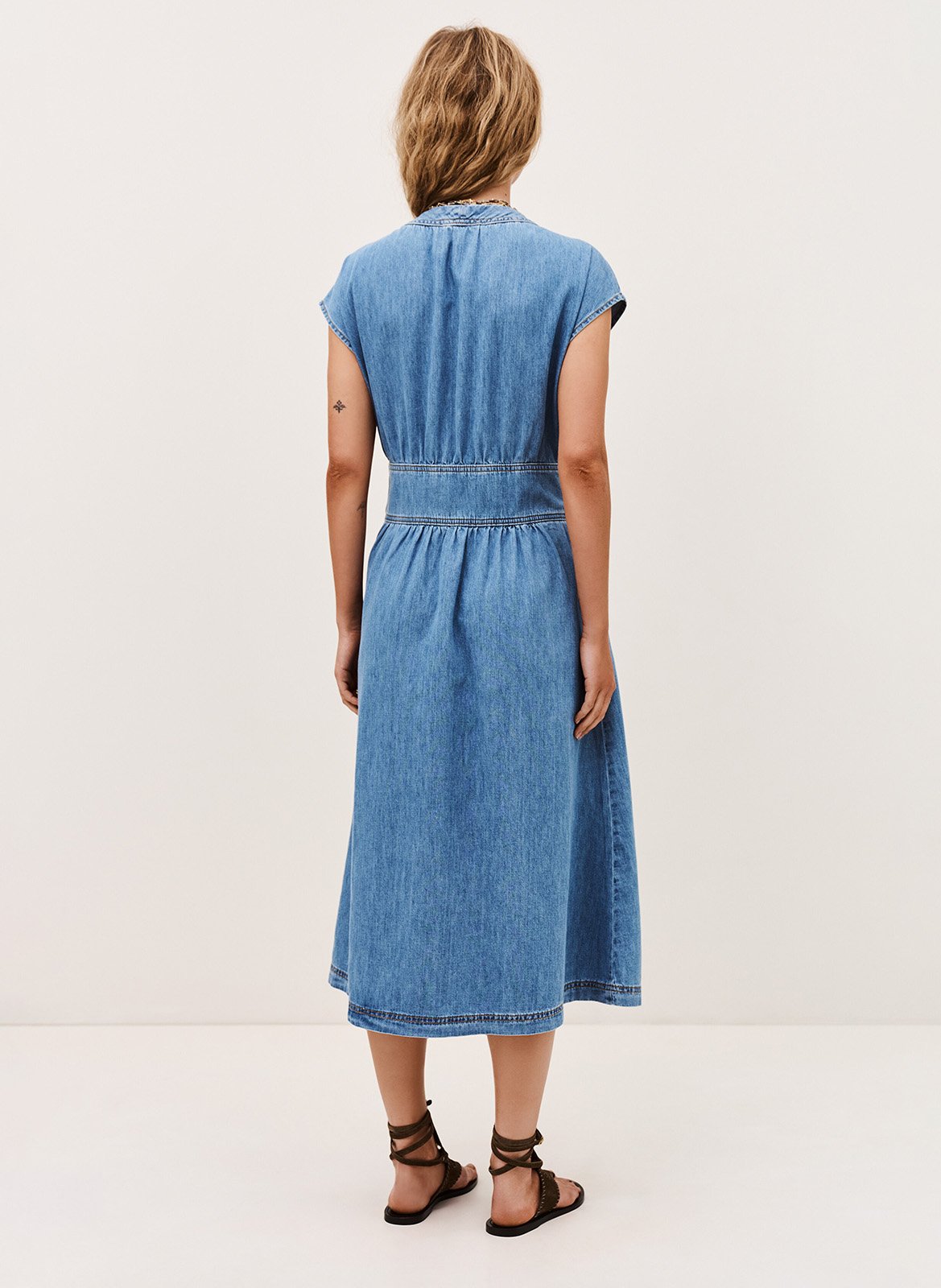 Robe midi portefeuille sans manches BA&SH Bleu