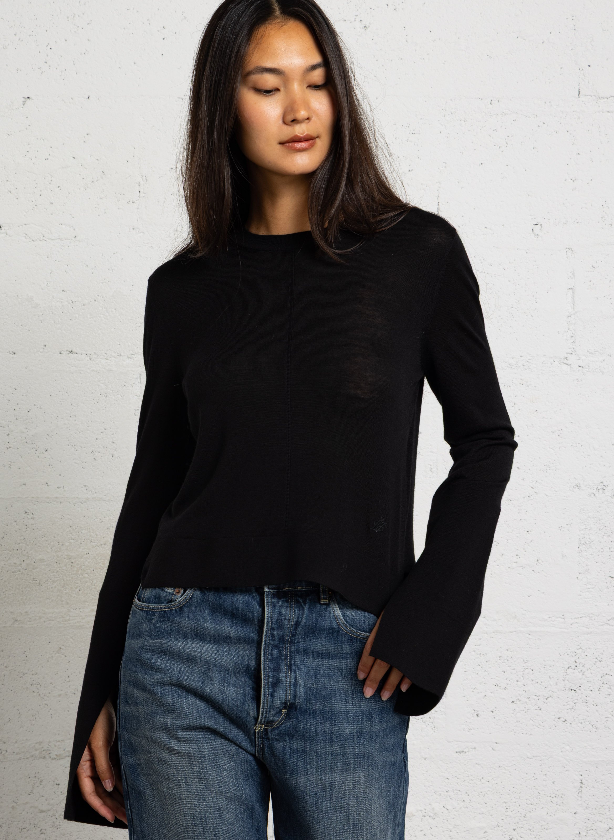 Pull ajusté col rond en laine  LAURENCE BRAS Noir