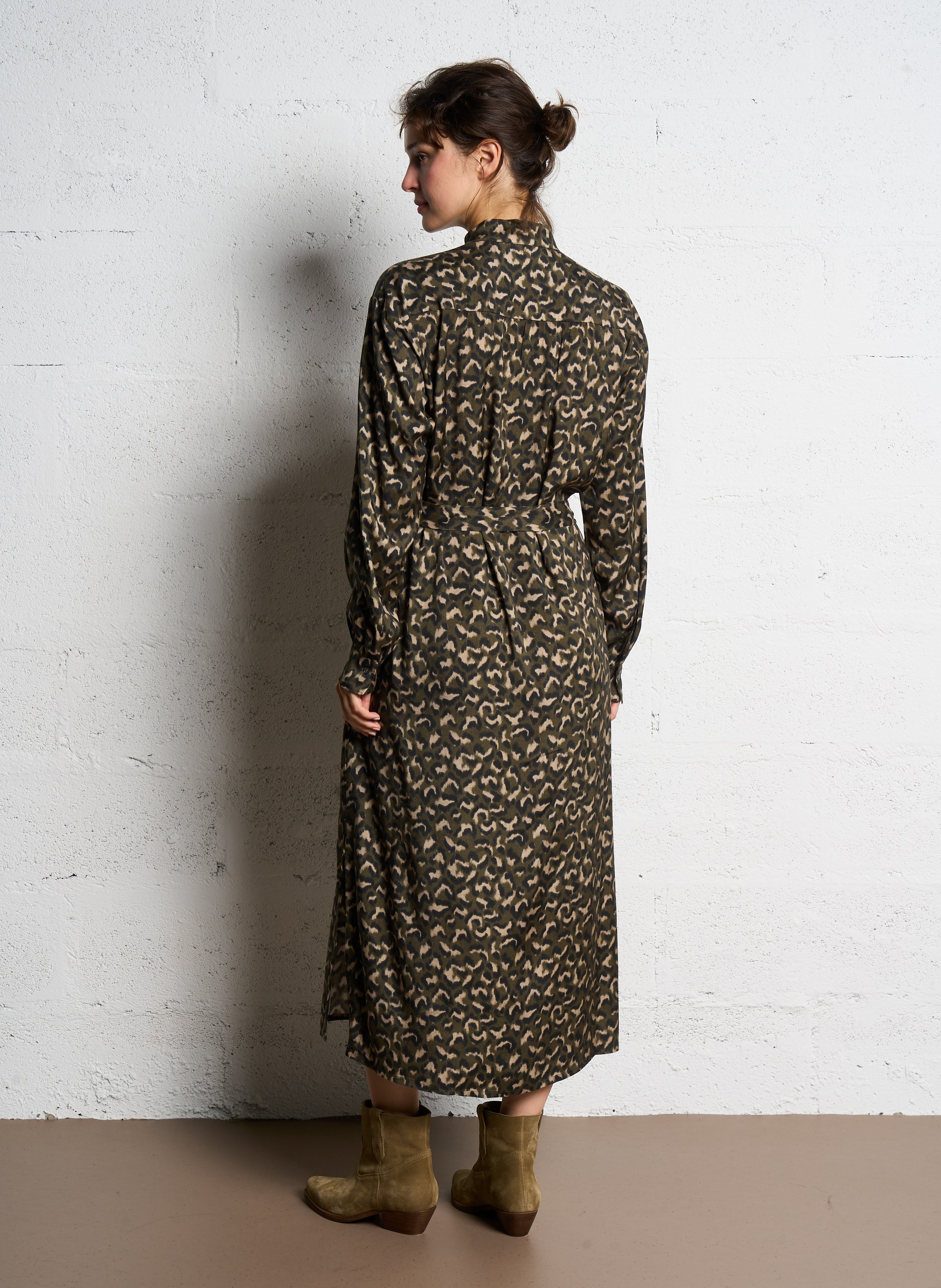 Robe longue col classique à imprimé léopard HARTFORD Vert