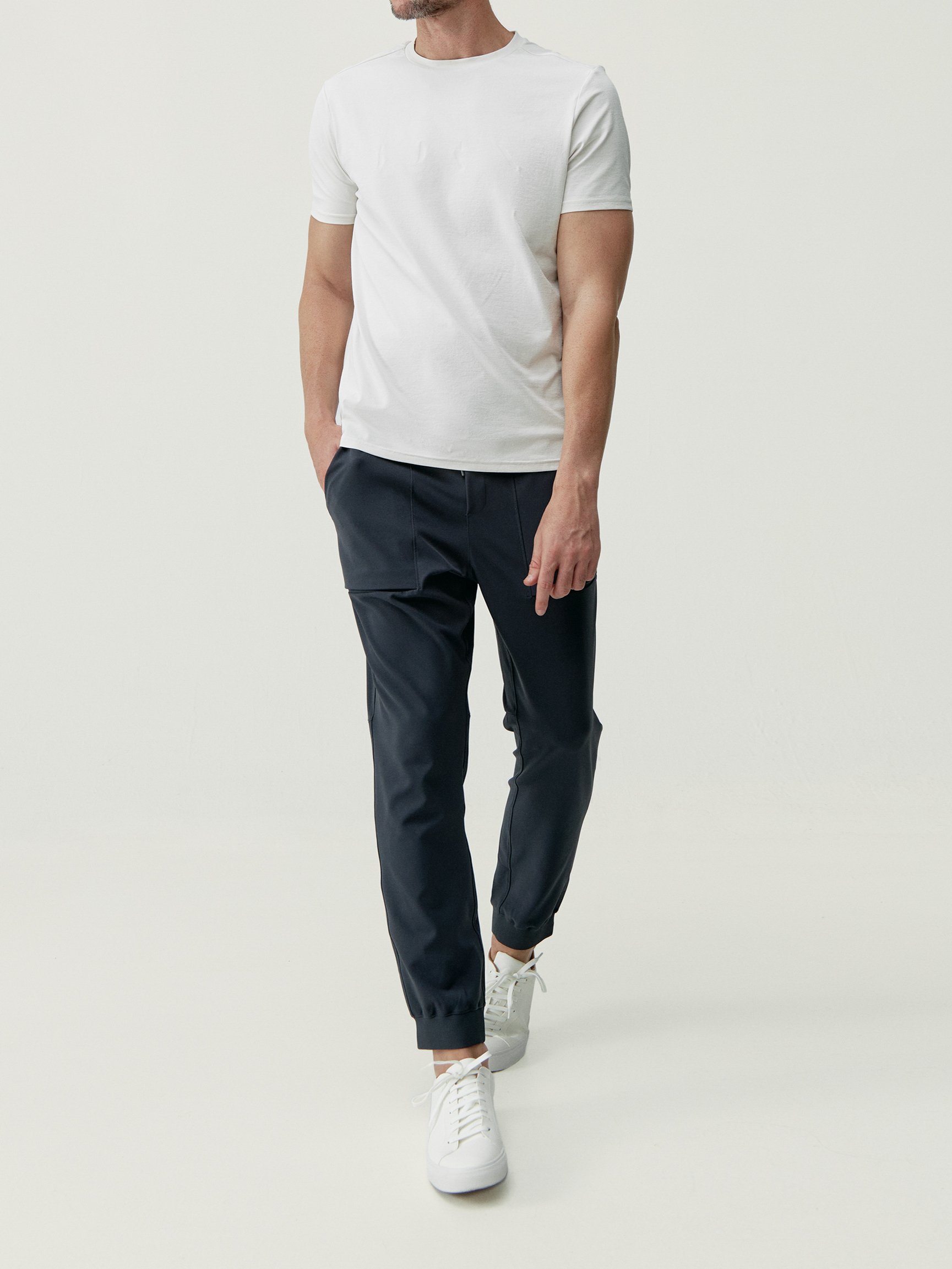 Sport t-shirt BORN LIVING YOGA White