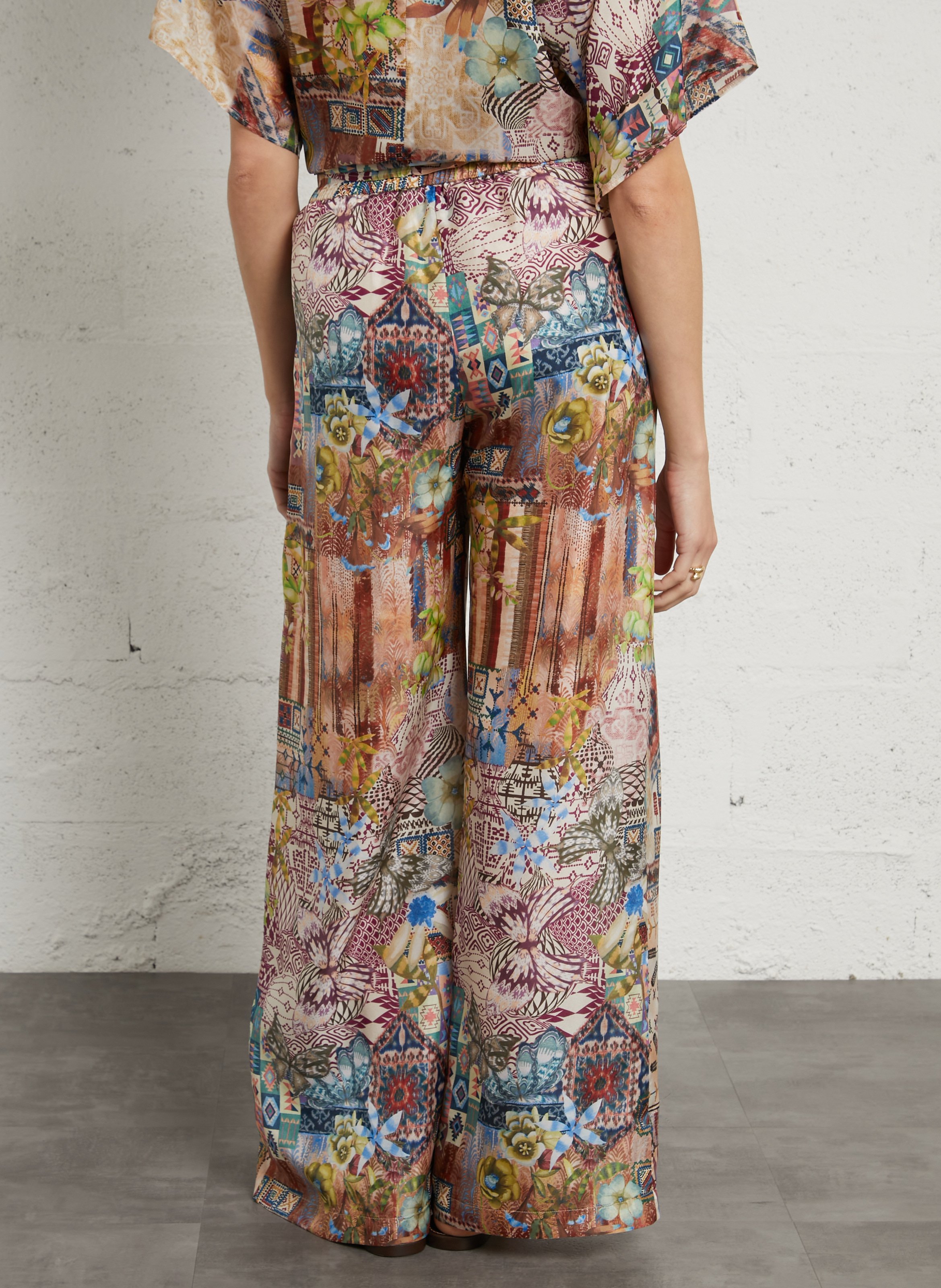 Pantalon large en soie MOMONI Multicolore