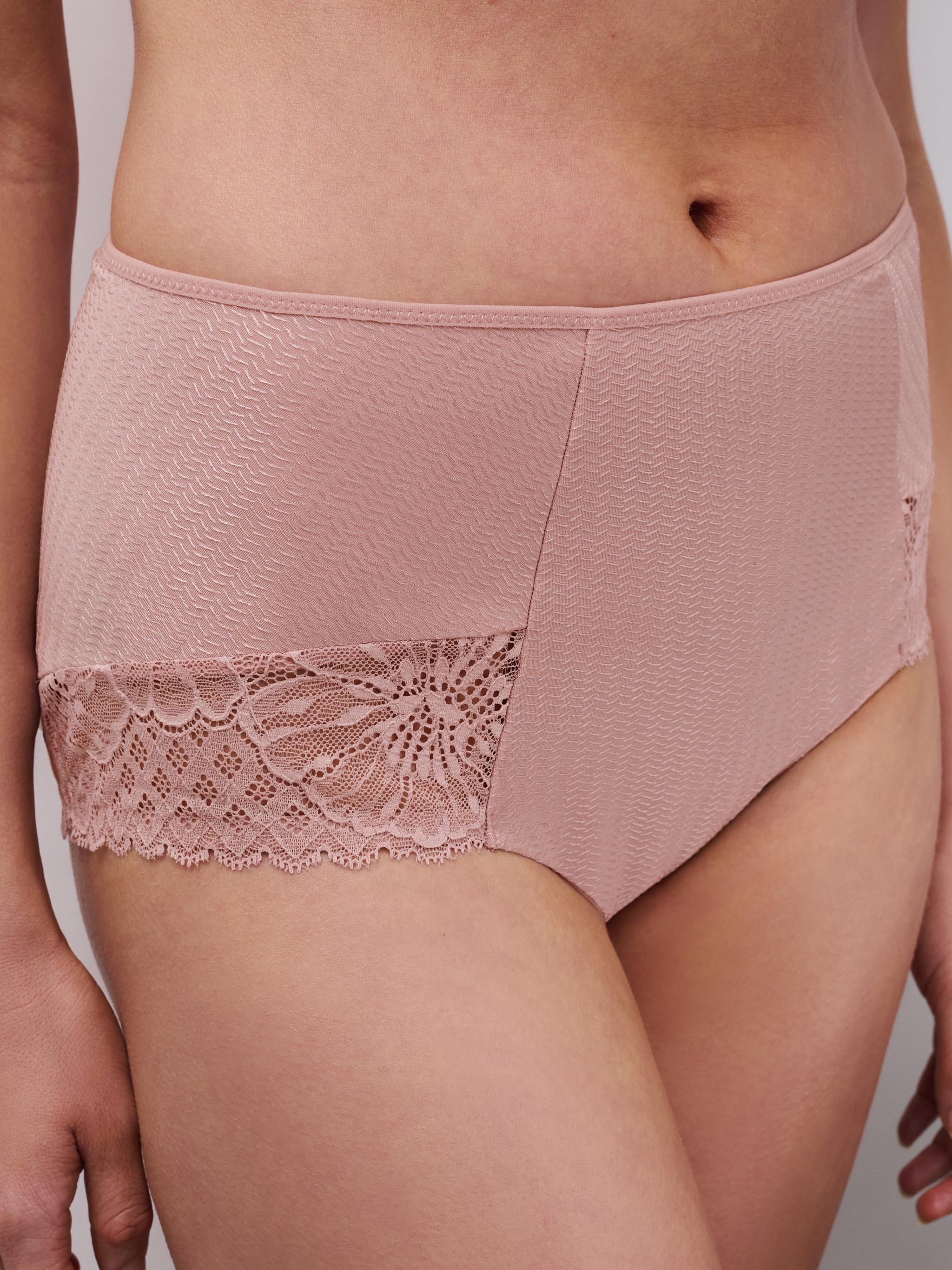 High-waisted lace panties CHANTELLE Pink