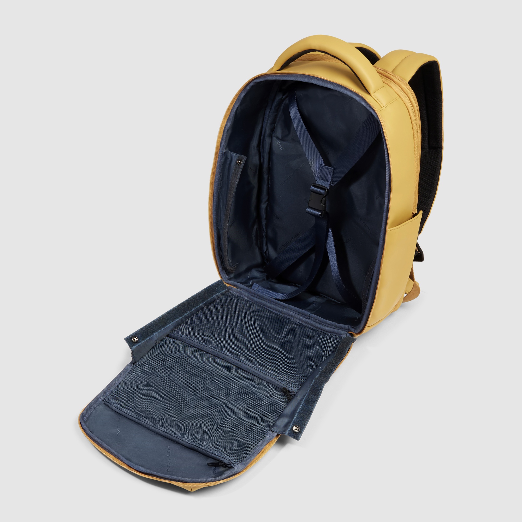 Water-repellent travel backpack for laptop, compatible with Ryanair Yellow