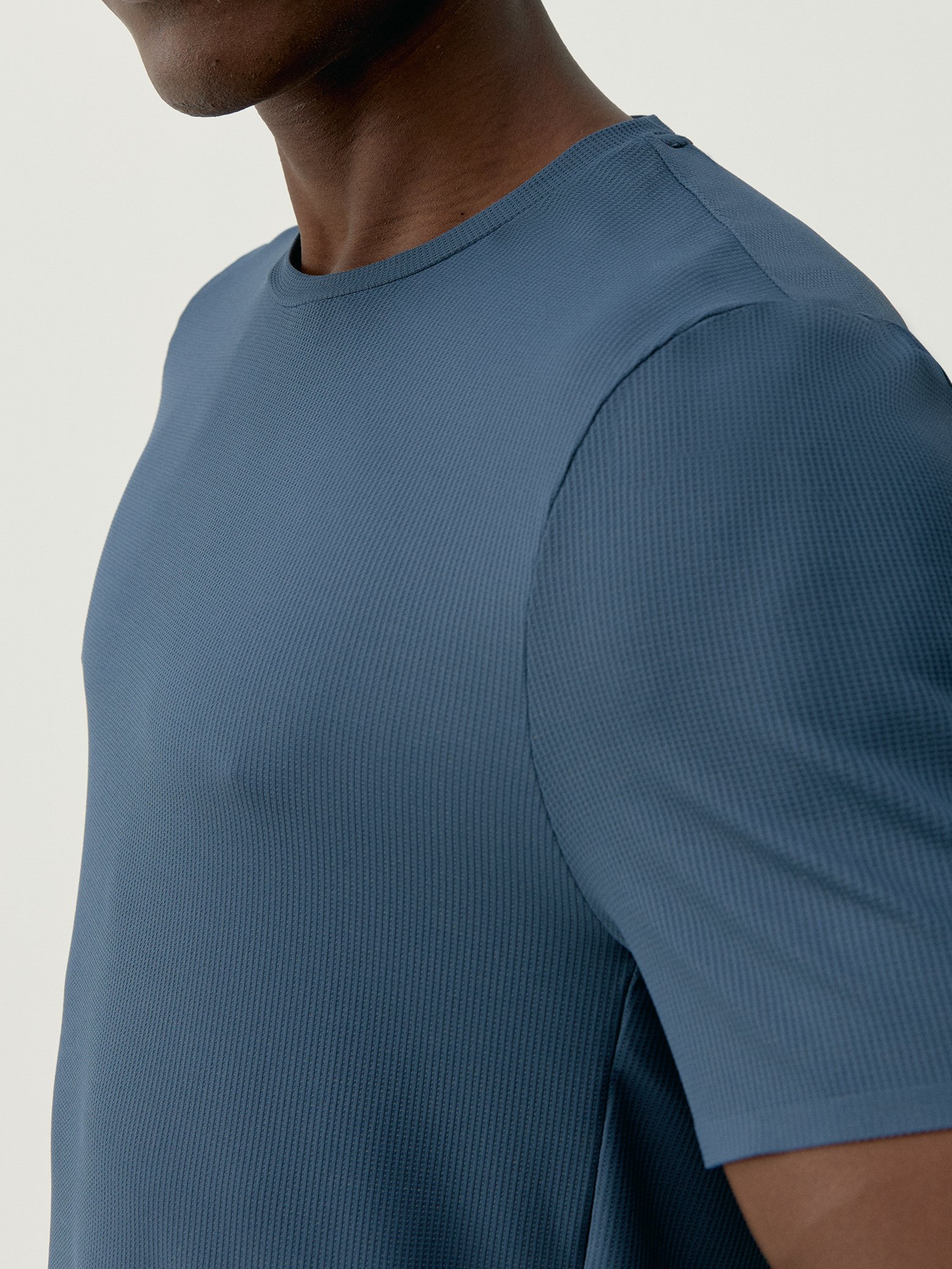 T-shirt sport NADYM BORN LIVING YOGA Blue