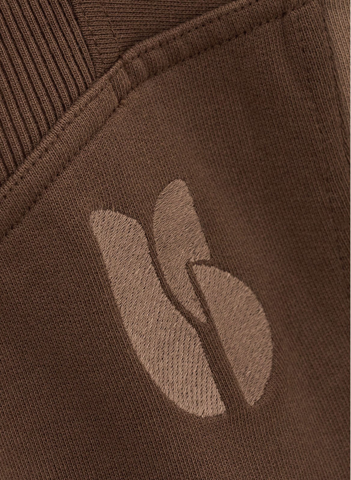 Wijde sweater met opstaande, geknoopte kraag BA&SH Bruin