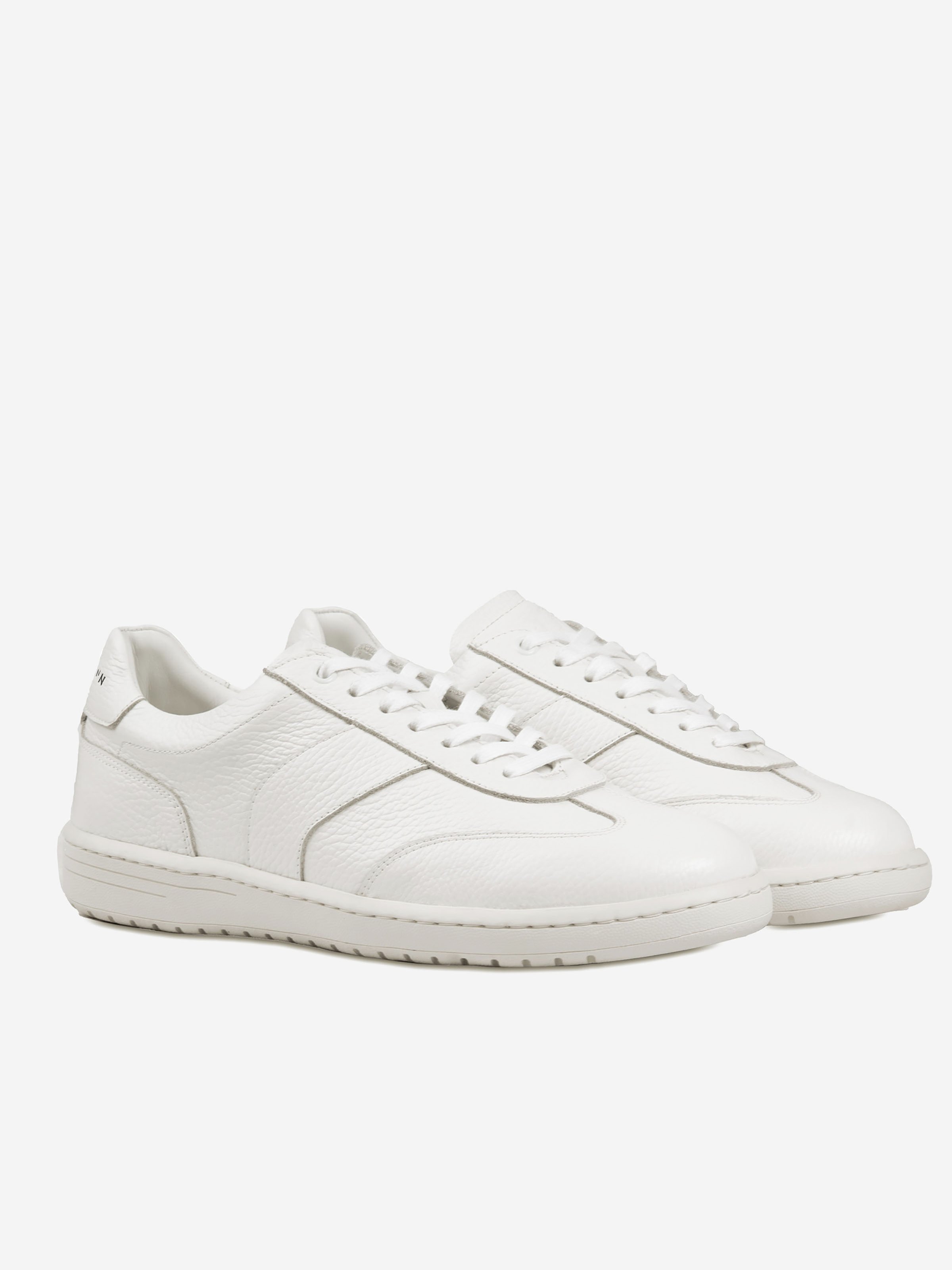 Grained leather Lucas tennis shoes JULES & JENN White