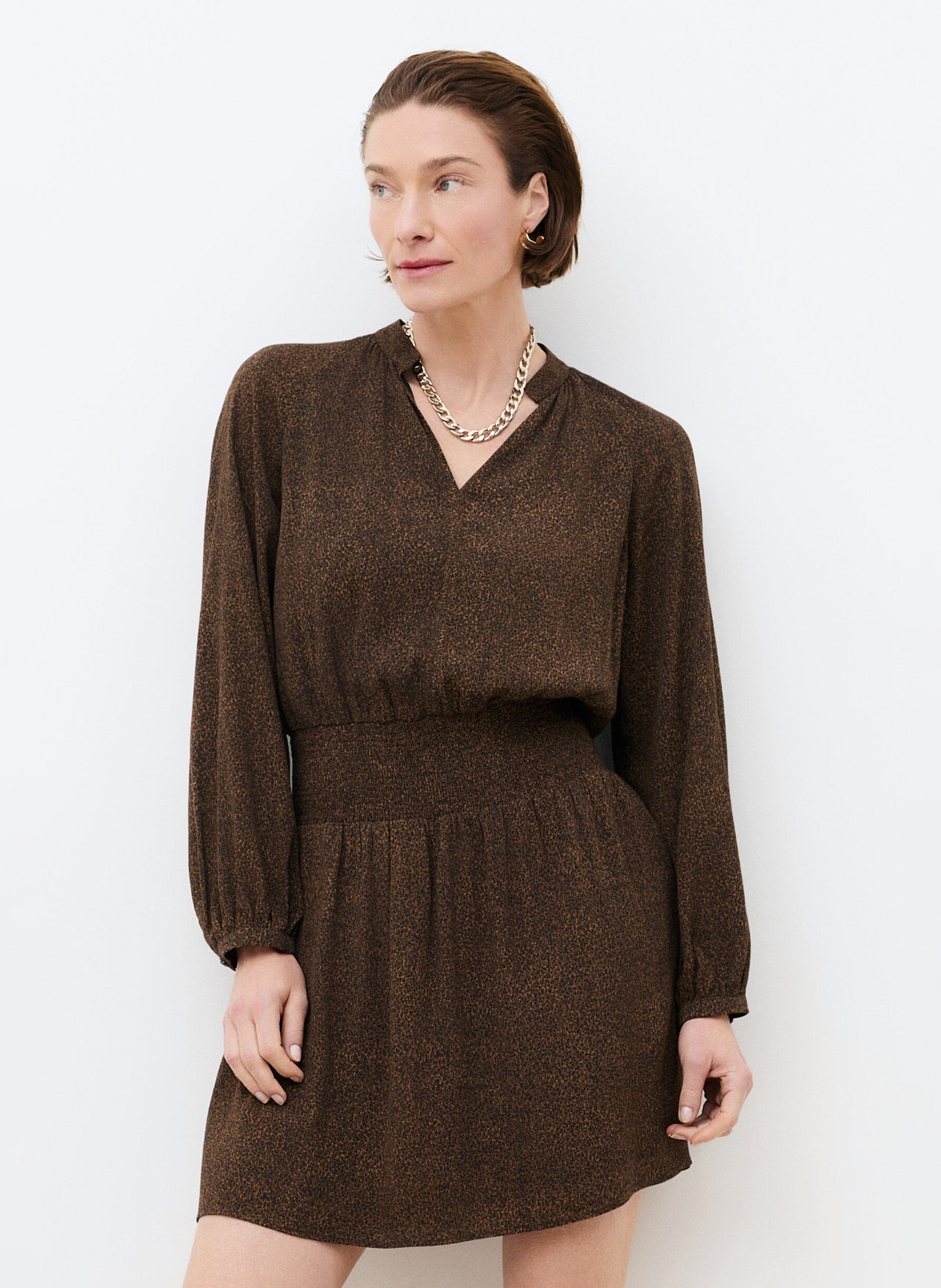 Robe courte col tunisien imprimée CAROLL Marron