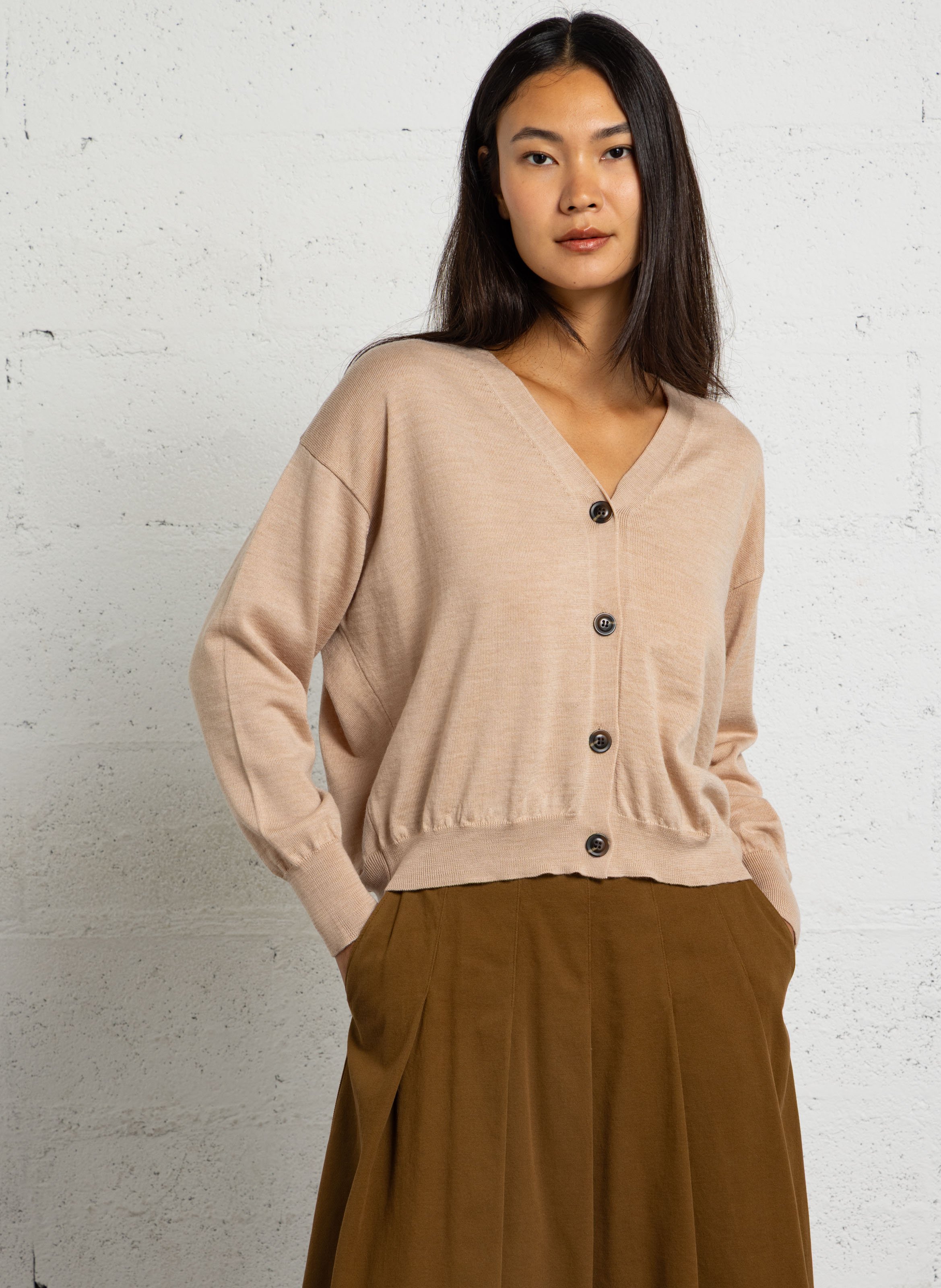 Oversize-Strickjacke aus Wolle mit V-Ausschnitt SOEUR Beige
