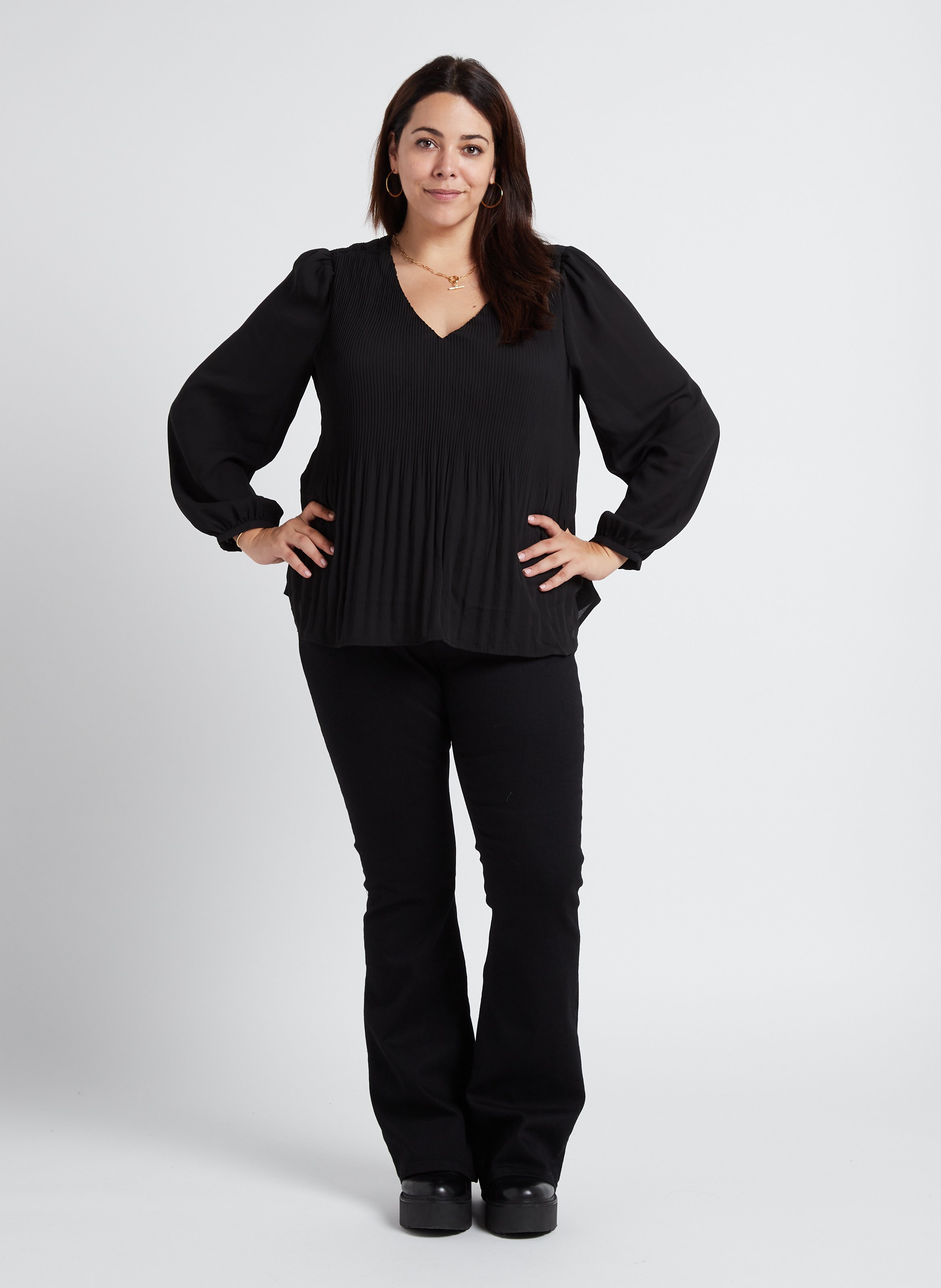 Jean boot-cut en coton mélangé GINA TRICOT Noir