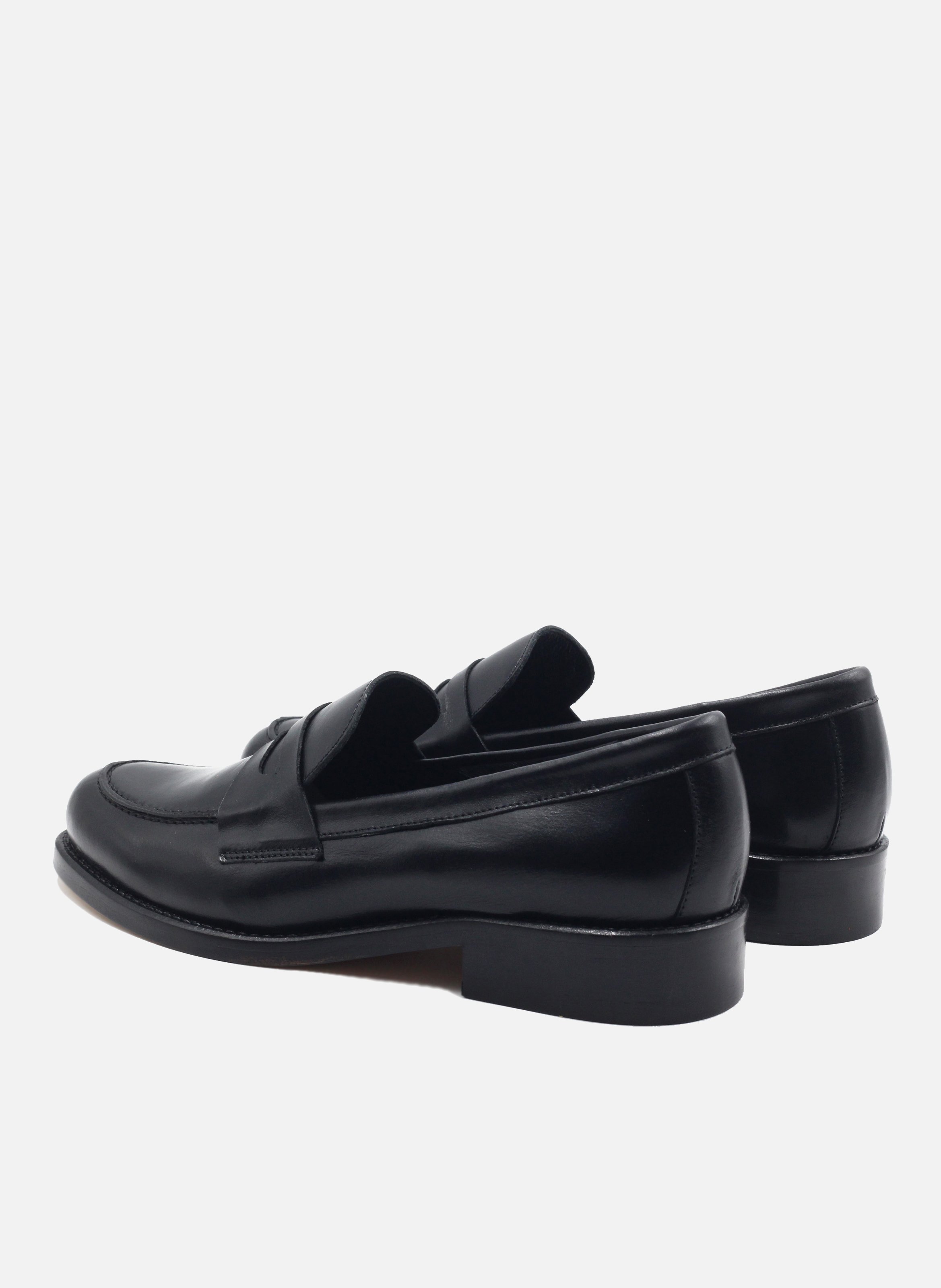 Leather loafers Black