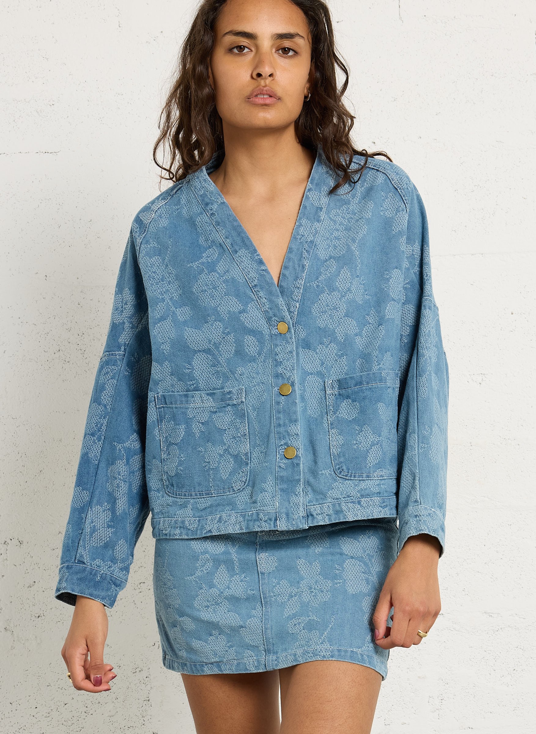 Recht jasje met V-hals | katoenblend THE KORNER Blauw