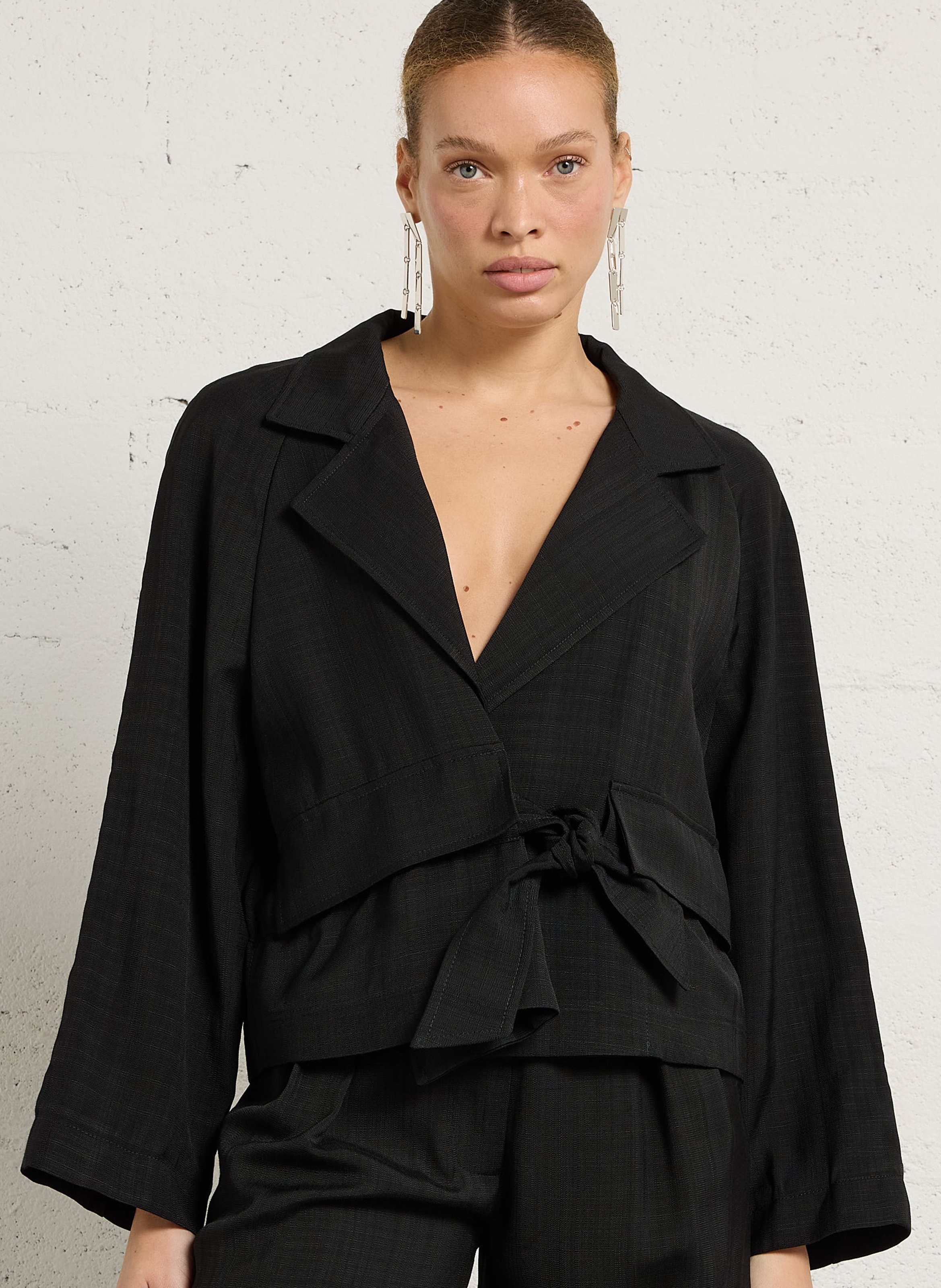 Rechte jas met klassieke kraag  MARGAUX LONNBERG Zwart