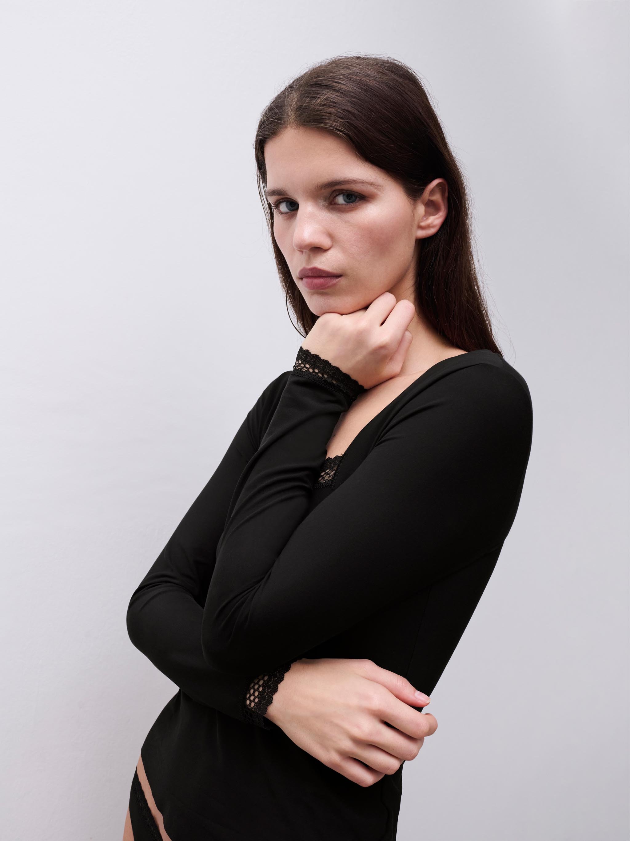 Long-sleeve lace t-shirt CHANTELLE Black