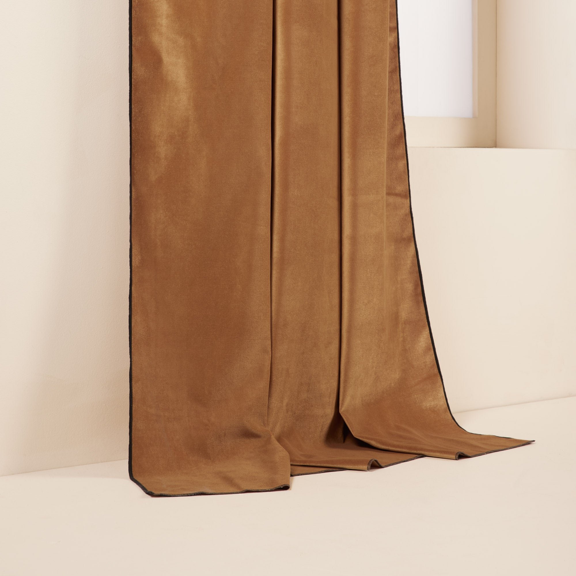 Rideau à oeillets noirs MADURA Marron