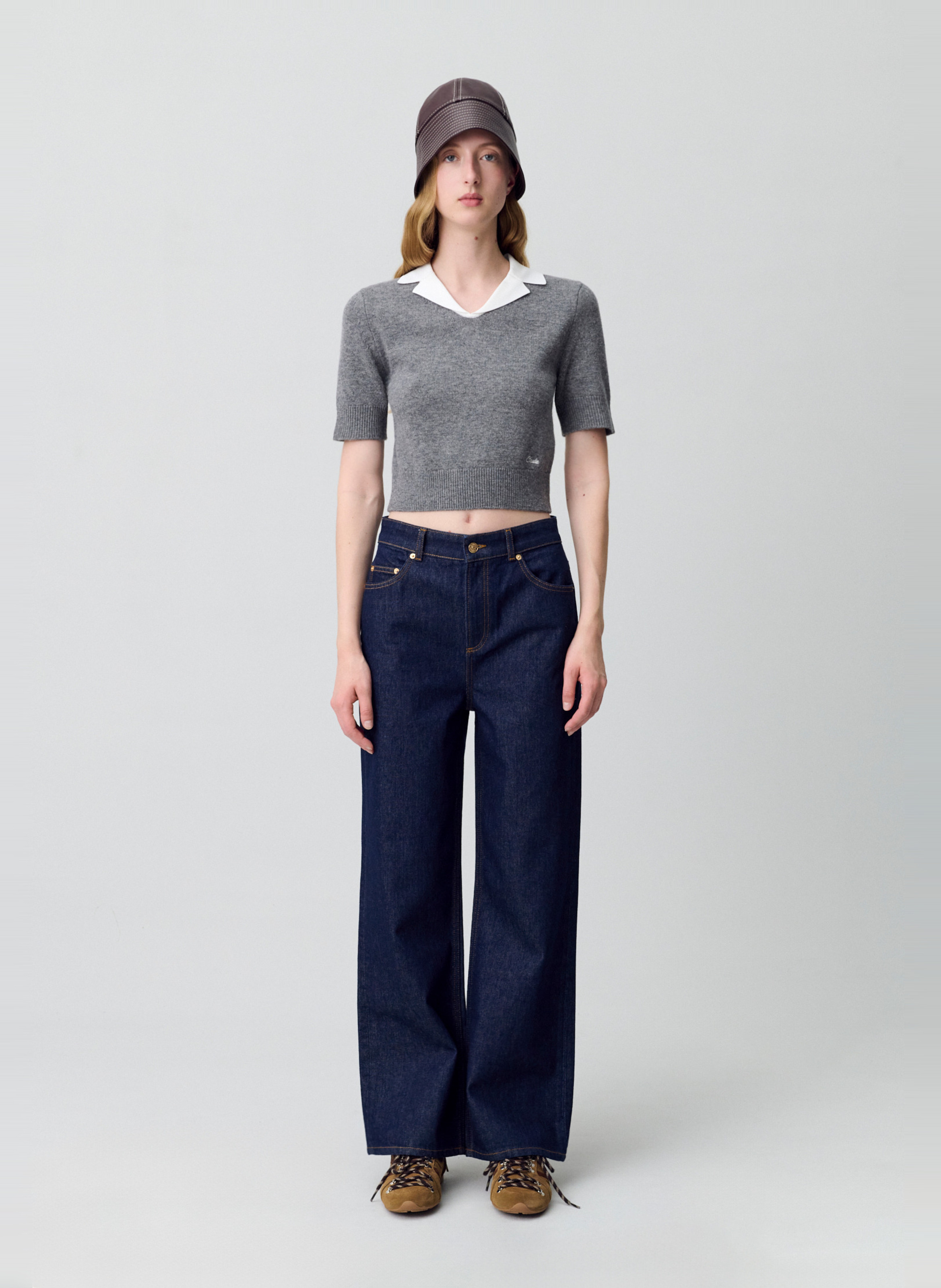 Top court col tailleur en laine mélangée
Short tailored collar top in blended wool CLAUDIE PIERLOT Grey