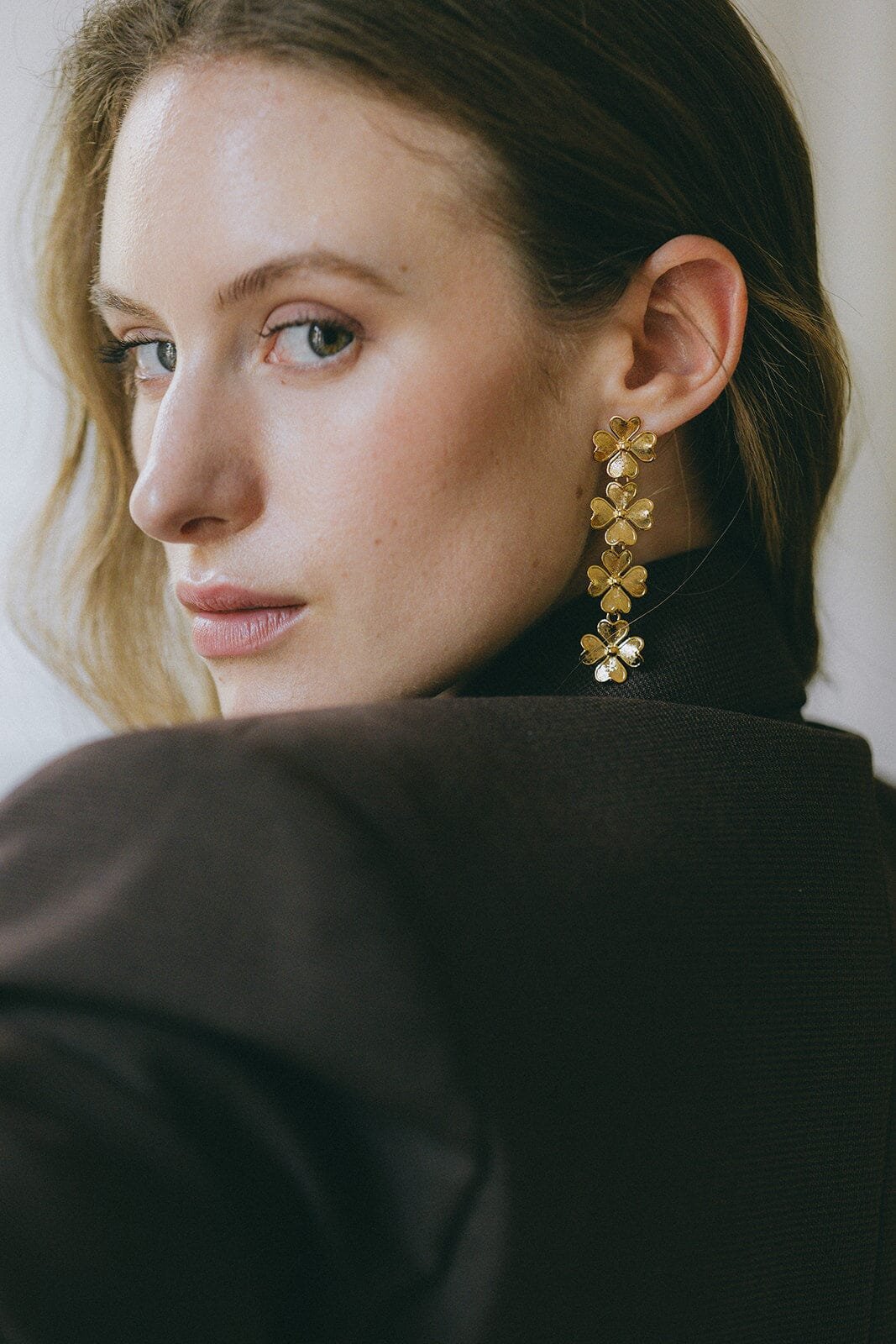 Dangling clover gold-plated stud earrings MONSIEUR SIMONE Golden