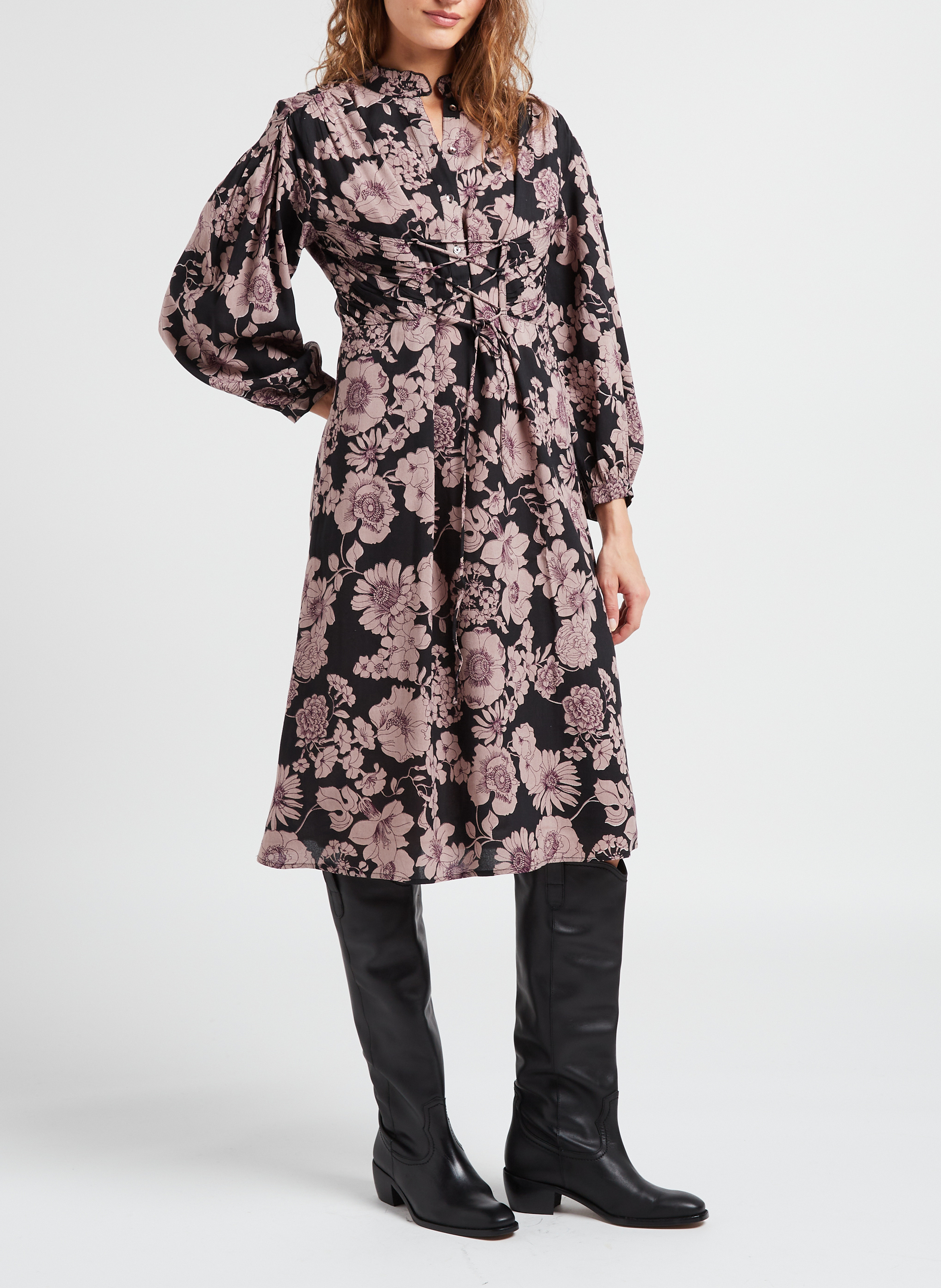Robe mi-longue col rond à imprimé floral ANTIK BATIK Noir