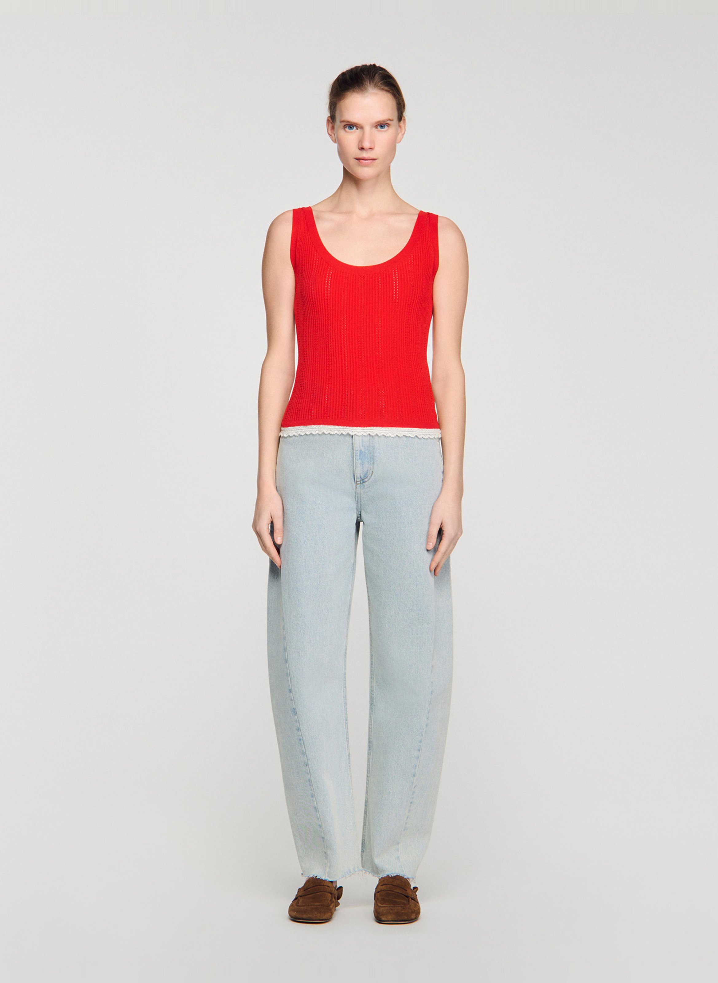 Aansluitende mouwloze top ronde hals met kantdetail SANDRO Rood