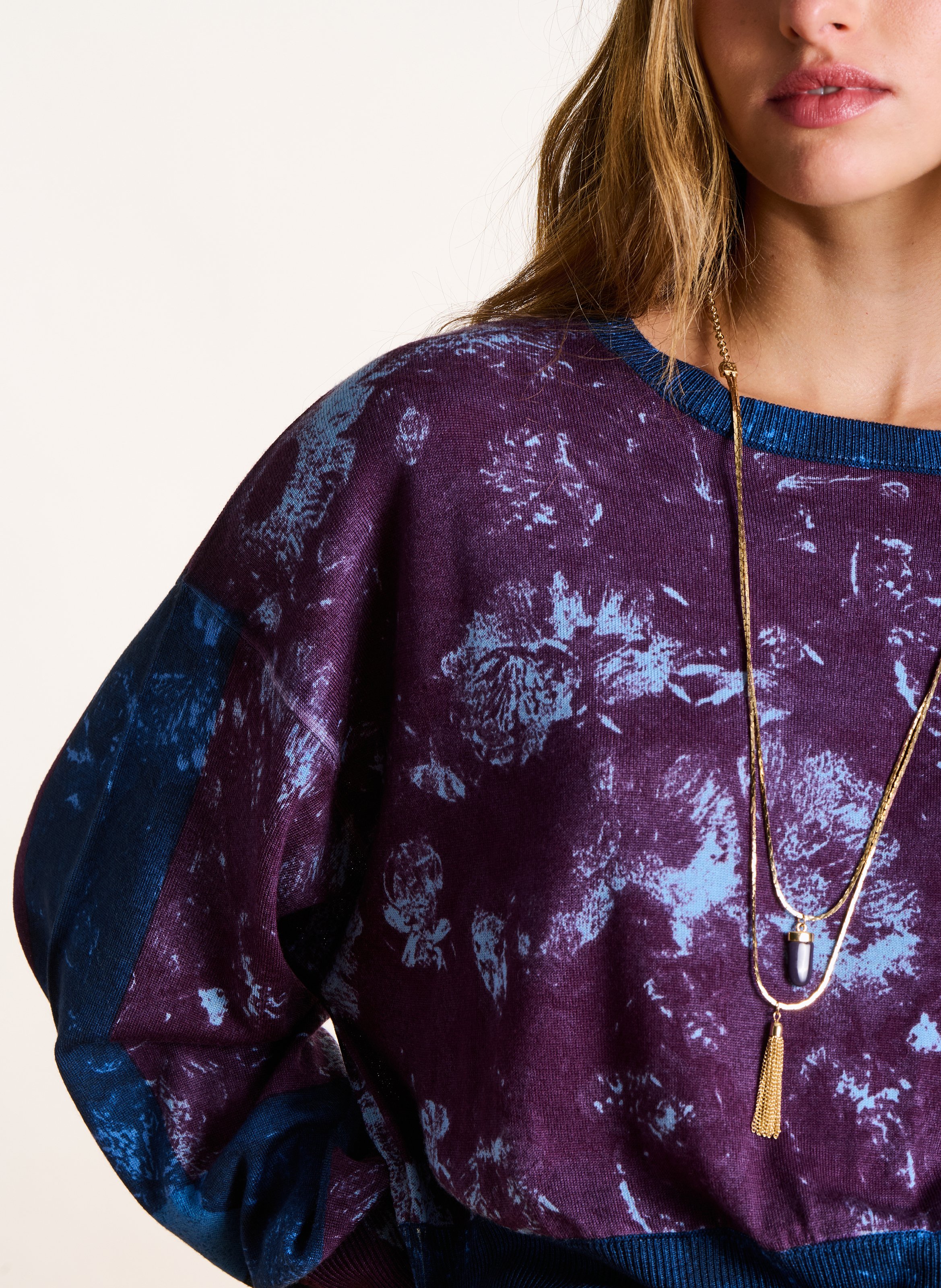 Kurzer weiter Wollpullover mit Muster LA FEE MARABOUTEE Violett