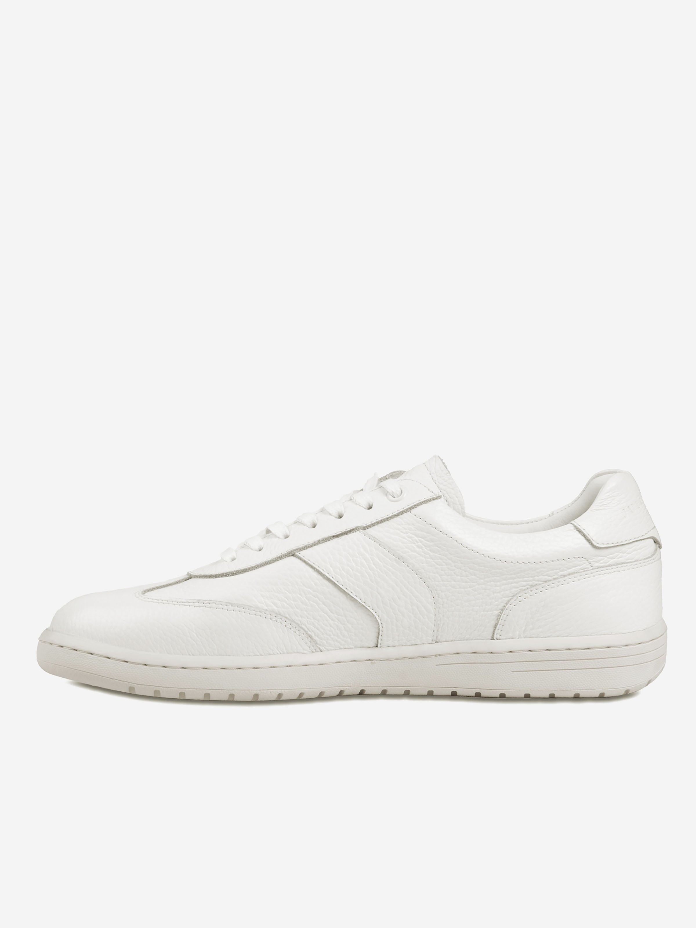Grained leather Lucas tennis shoes JULES & JENN White
