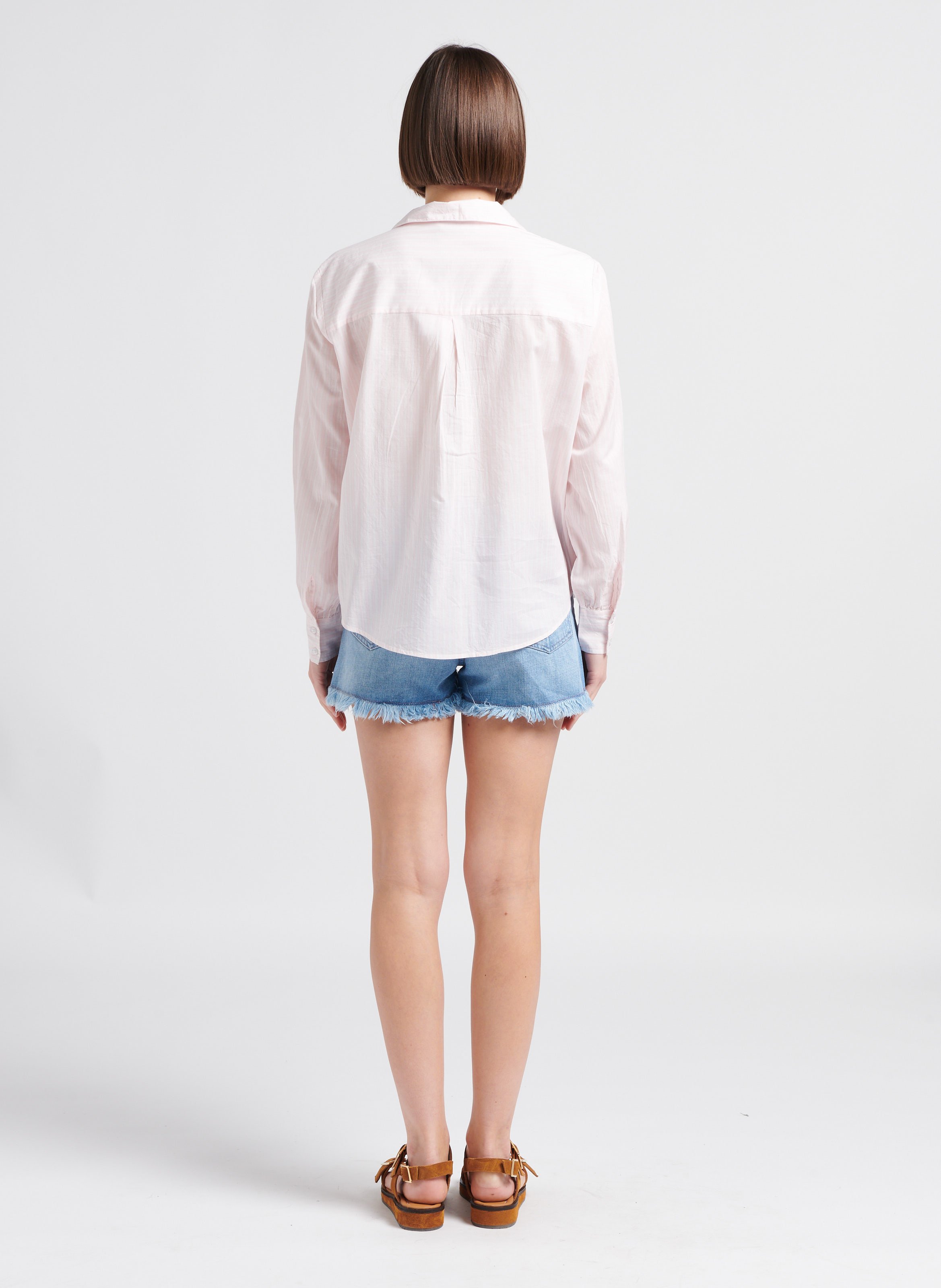 Cropped Denim Shorts With Rawedge Hems Bleach Berenice Women Place des Tendances