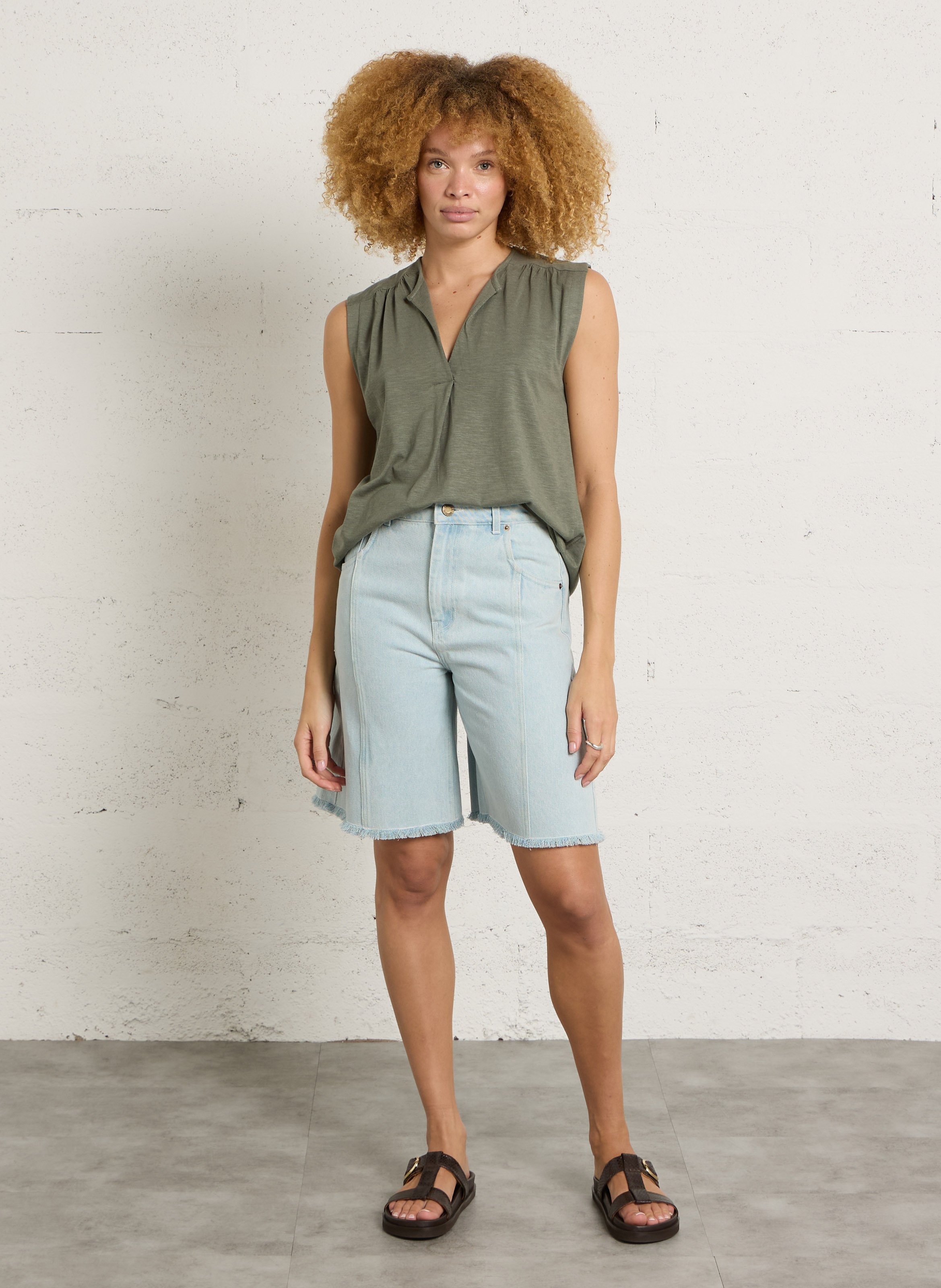 Weit geschnittenes T-Shirt aus Baumwoll-Mix mit V-Ausschnitt SUD EXPRESS Grun