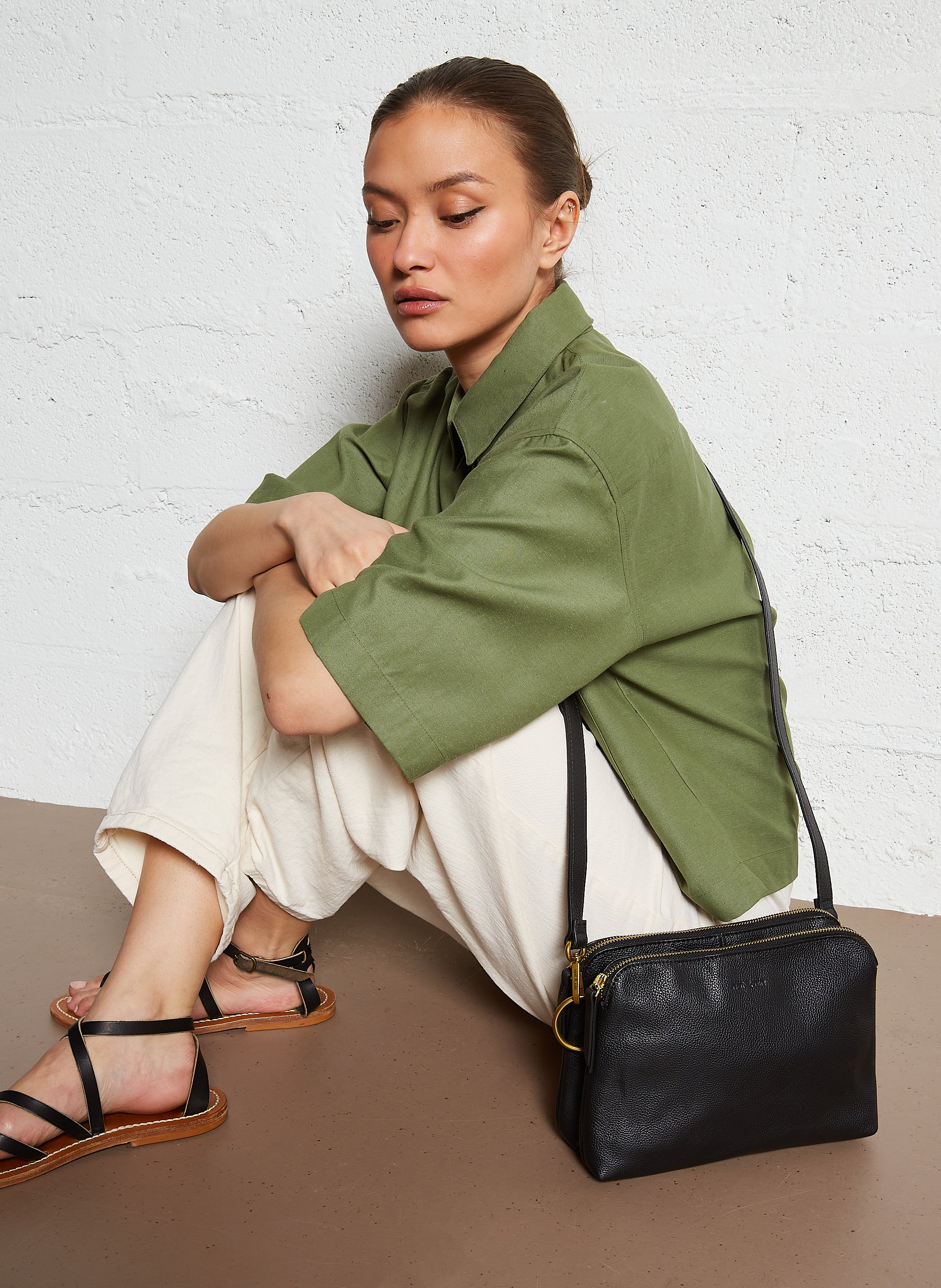 Sac bandoulière en cuir grainé  NAT & NIN Noir