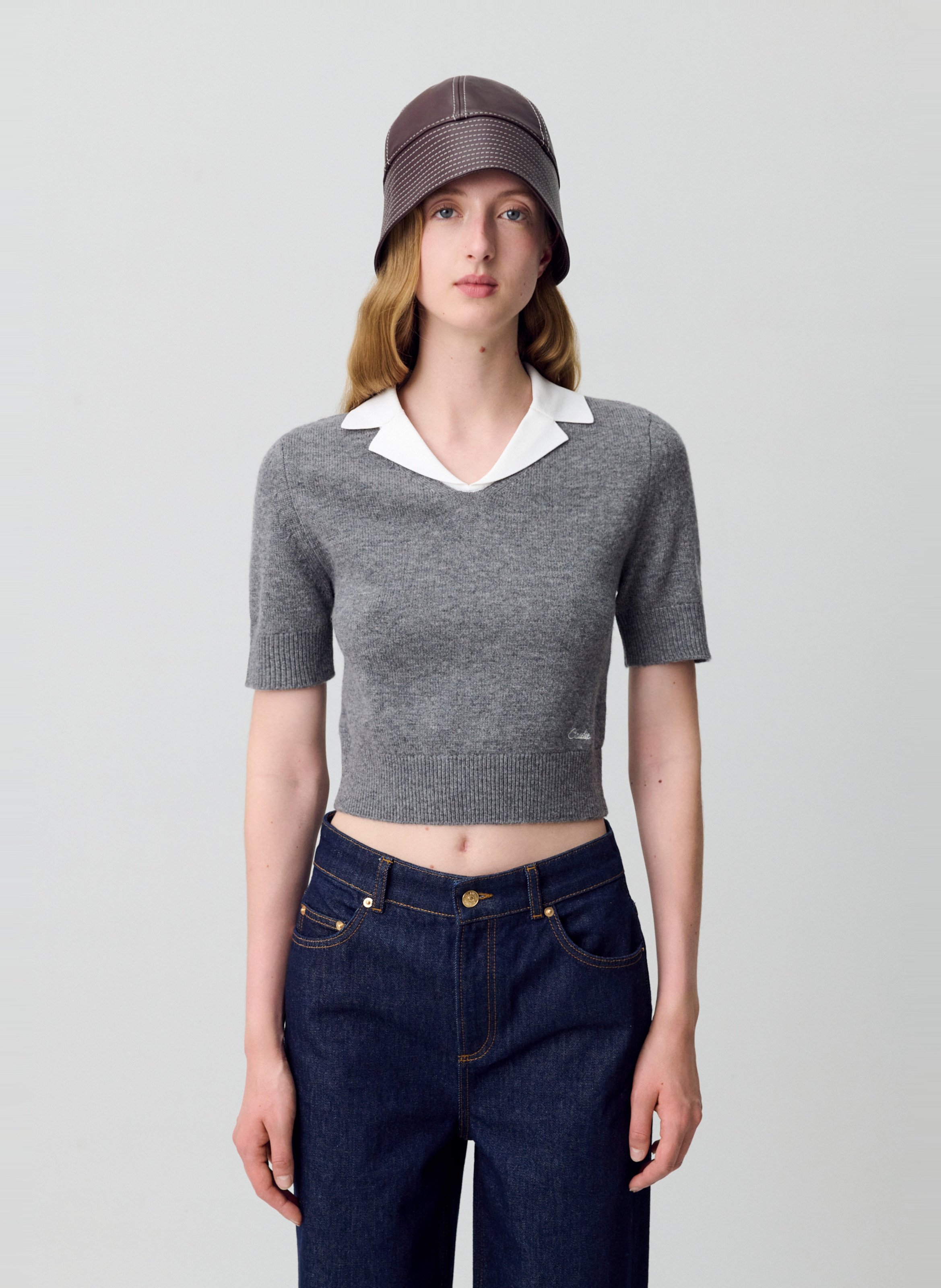 Top court col tailleur en laine mélangée
Short tailored collar top in blended wool CLAUDIE PIERLOT Grey