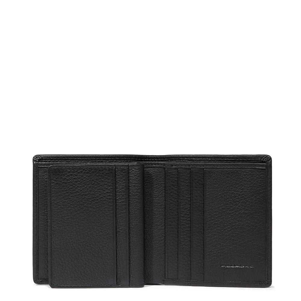 - 100% leather, - 6 cardholder slots, - 1 central compartment, - Size: L10 x H7 cm. PIQUADRO